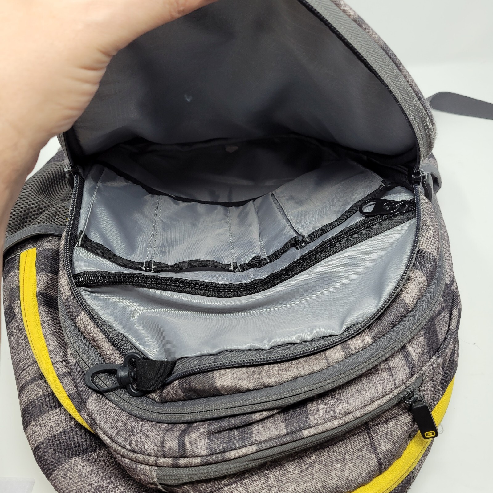 OGIO 18″h X 13″w X 9″d 1.8 Lbs Laptop Sleeve Multi-Color Backpack $84.99