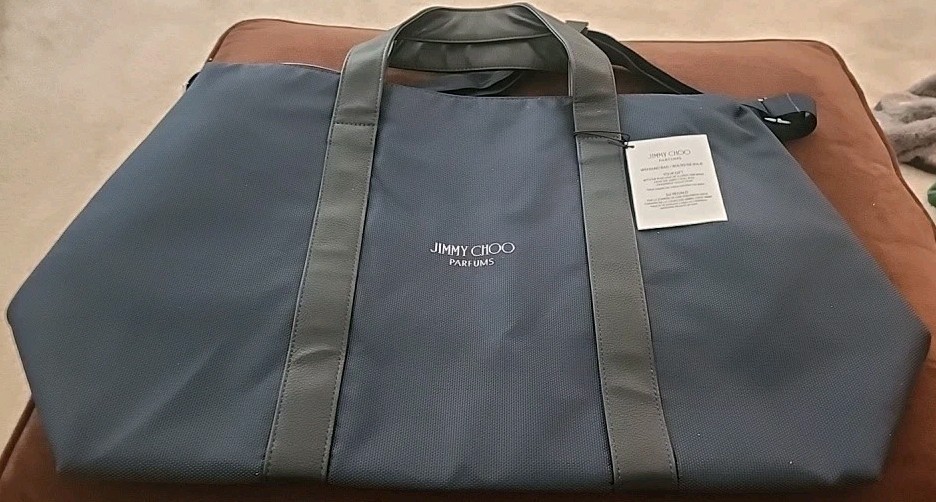NWT JIMMY CHOO PARFUMS ADULT WEEKEND DUFFLE / TOTE / TRAVEL BAG SPORTS / GYM ETC