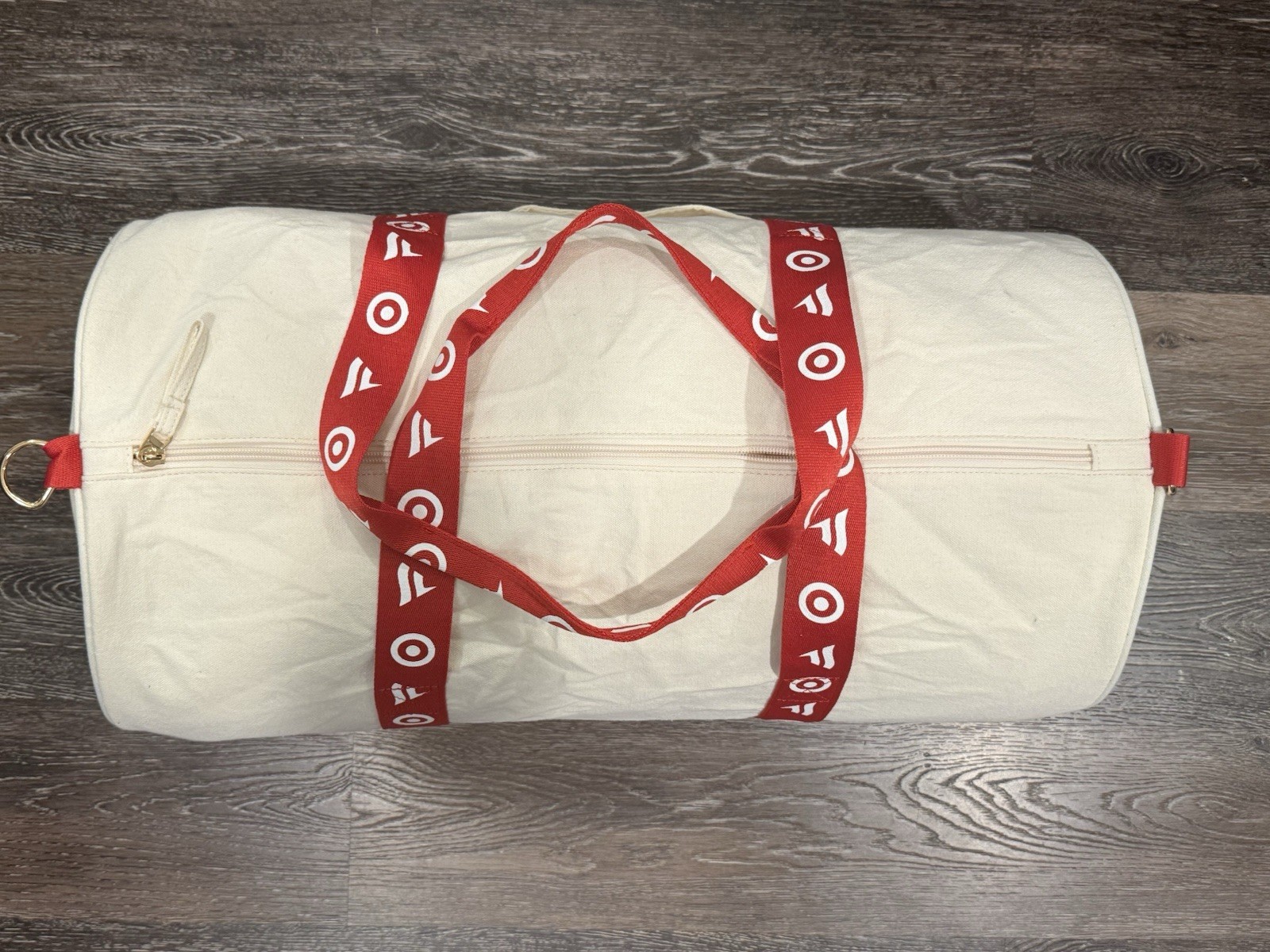Fanatics Fest NYC 2026 Target Logo White Zip Duffel Bag Adjustable Strap