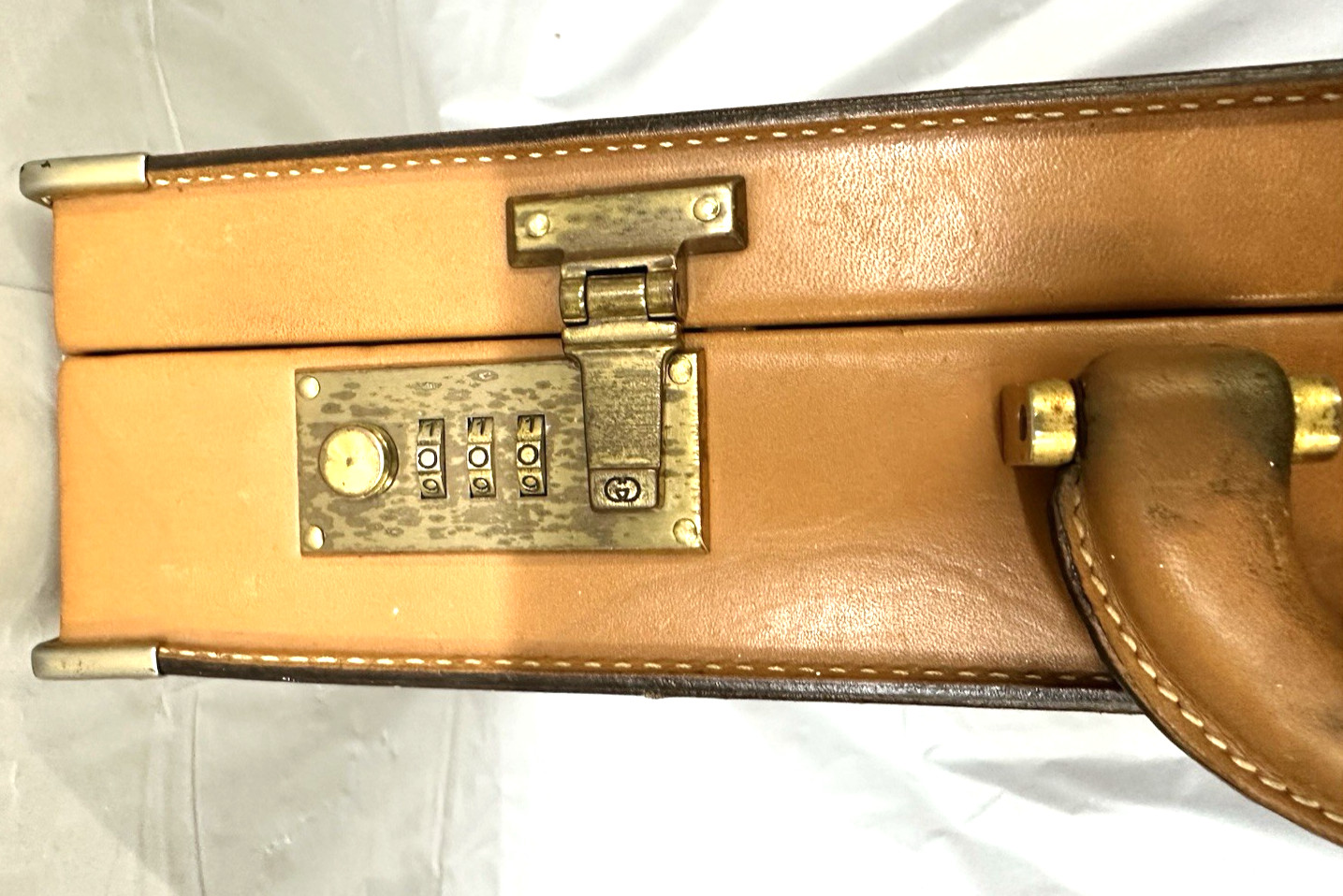 VINTAGE LEATHER GUCCI BRIEFCASE ATTACHE RARE HARD SIDED