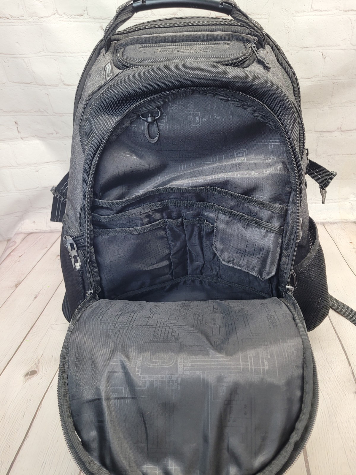 OGIO Prospect Tech Vault Heavy Duty LPS Laptop Backpack Airflow Travel Bag Black