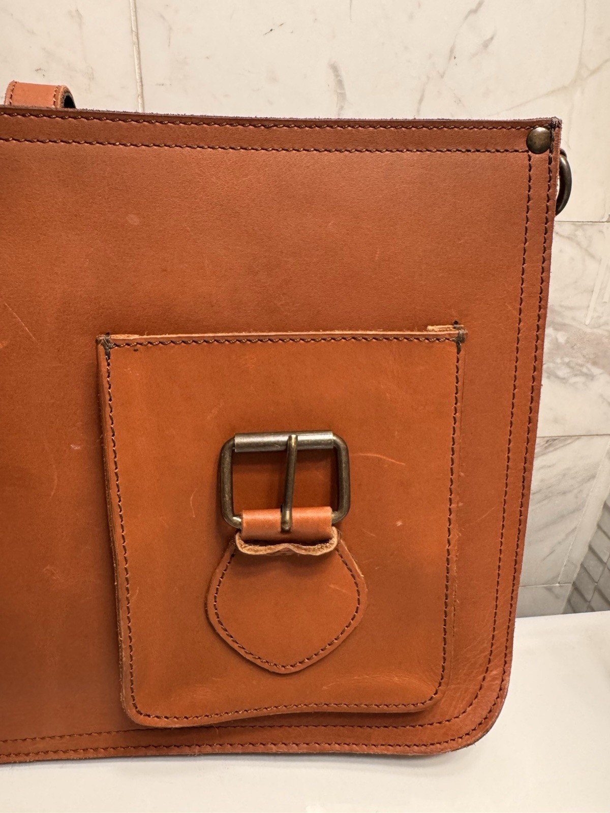 Buffalo Jackson Roosevelt Messenger Briefcase 16” Removable Strap Cognac Brn