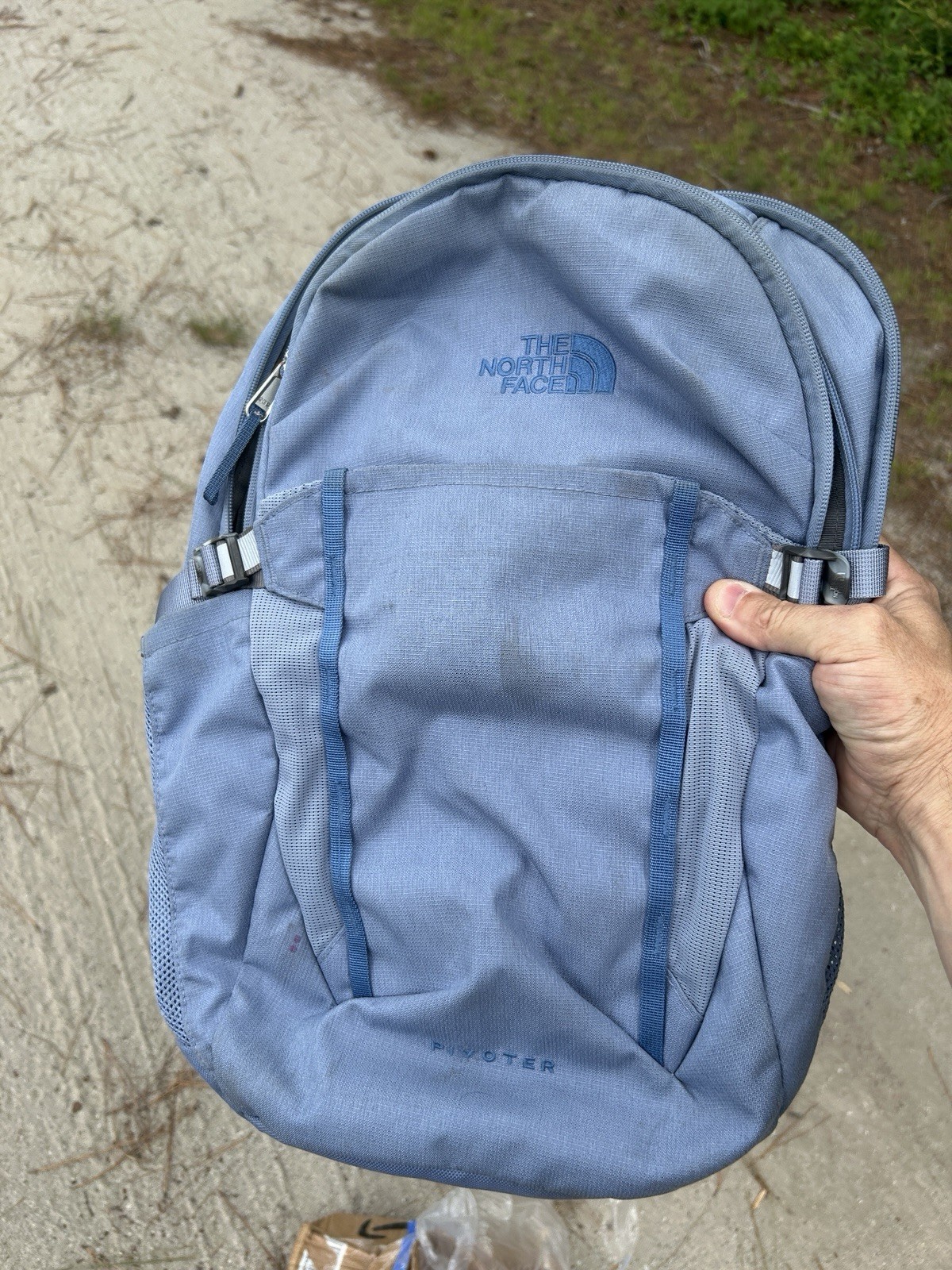 Man/Women’s The NORTH FACE Recon Everyday PIVOTER Backpack Baby Blue