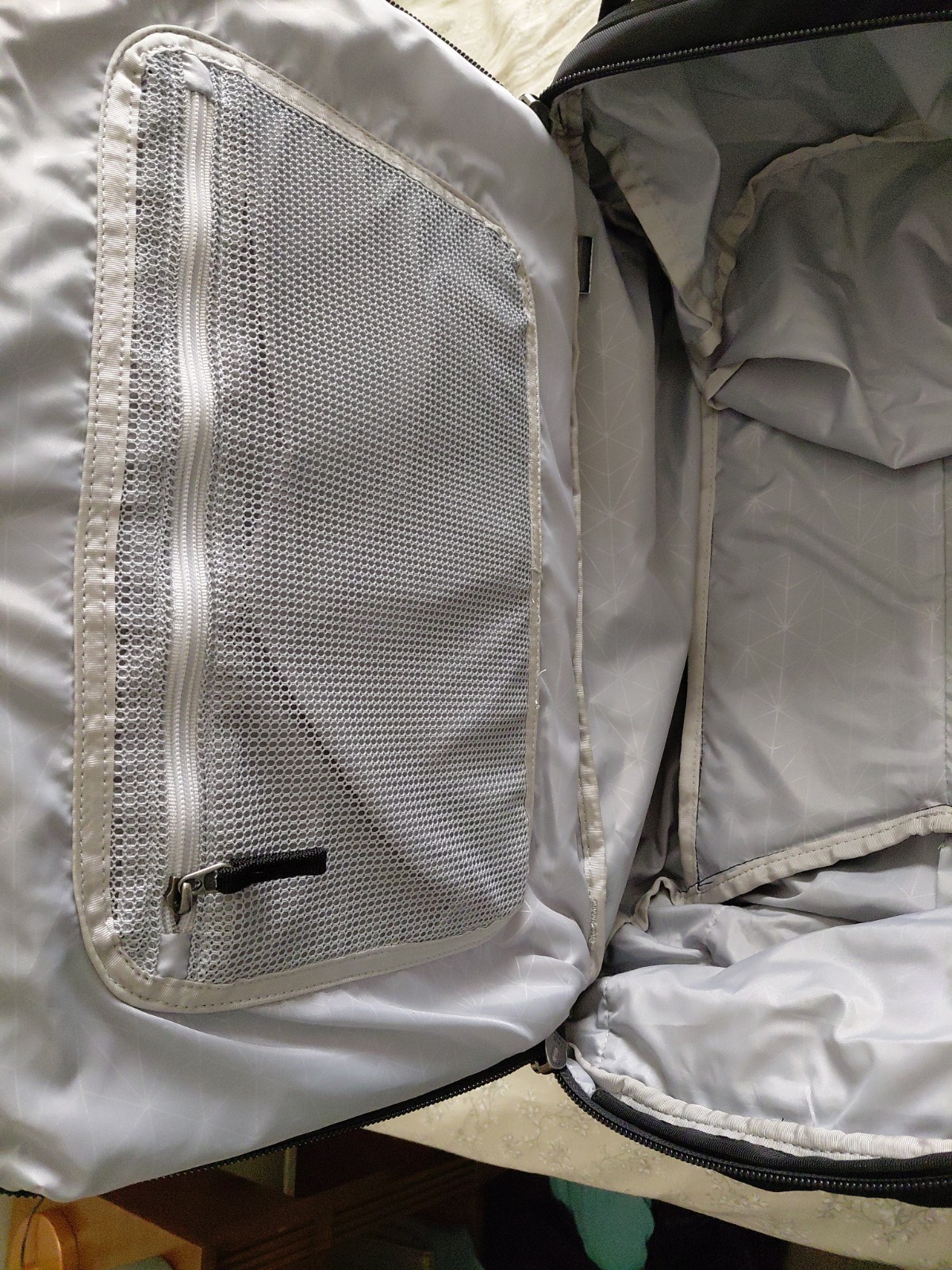 Gregory Compass 40, Laptop Compartment And 2 Zippered Pockets, For Travel