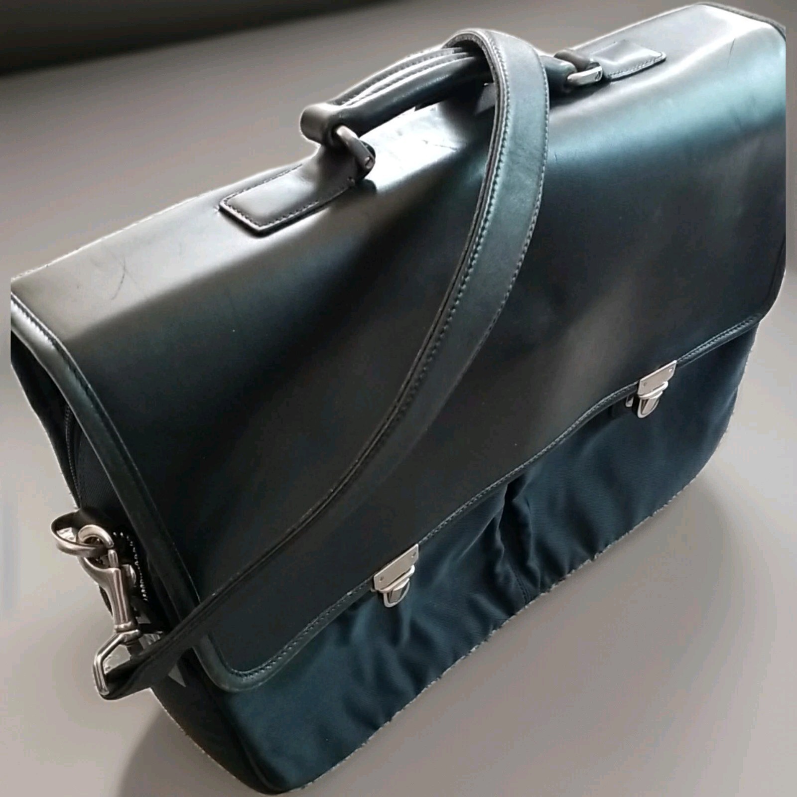 COACH Vintage Men’s Classic Leather & Nylon Briefcase/ Messenger Bag #5113. OC