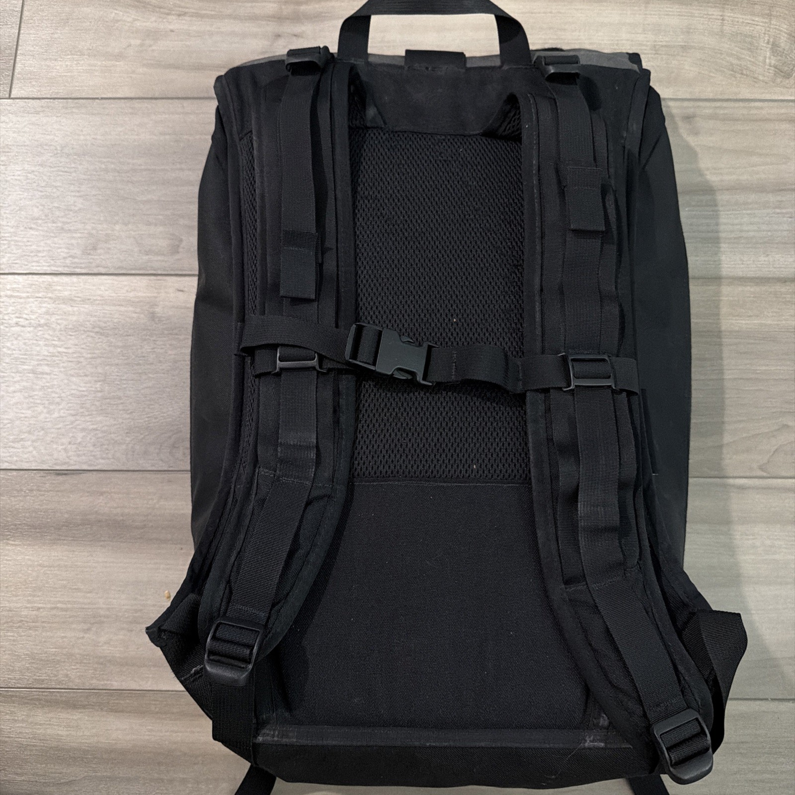 Mission Workshop Vandal 29L-65L Expandable Cargo Backpack Charcoal grey