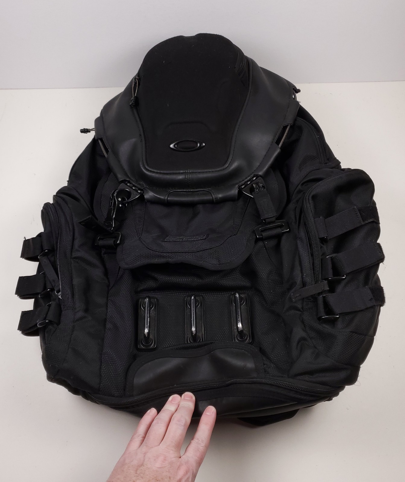 Oakley Kitchen Sink Backpack Stealth Black 34L Laptop Tactical Hiking
