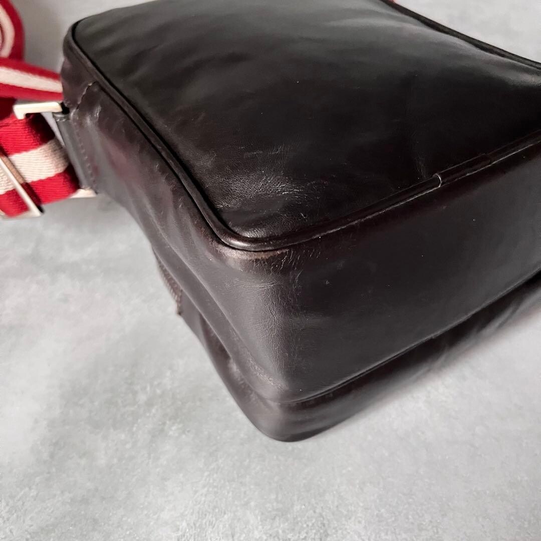 Bally Brown Leather Trainspotting Shoulder Bag Men Zip Vintage Crossbody 16cm