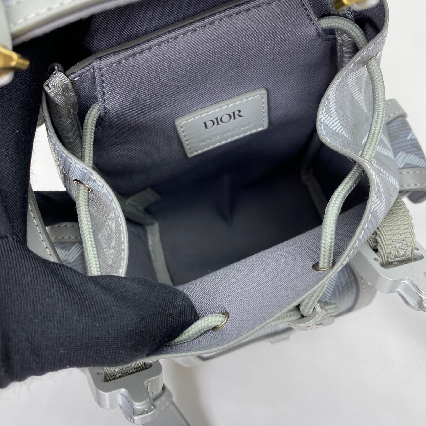 Dior Pre-Owned Authentic Dior Hit The Road Crossbody Bag Grey 17.5x9x18.5cm