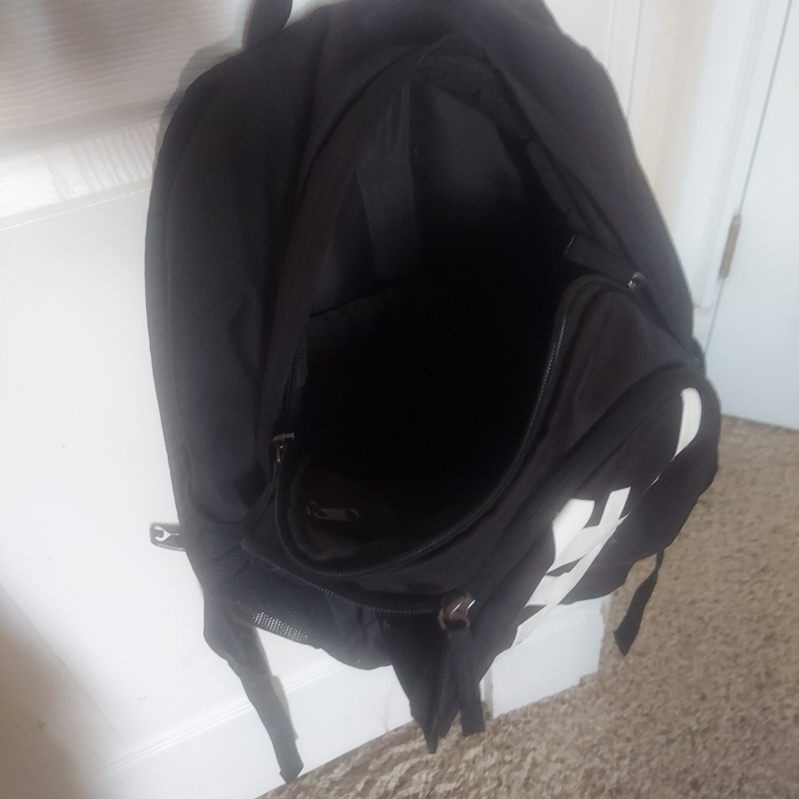 Nike Hayward Futura 2.0 Backpack 25L School/Work/Gym Black Throwback Logo