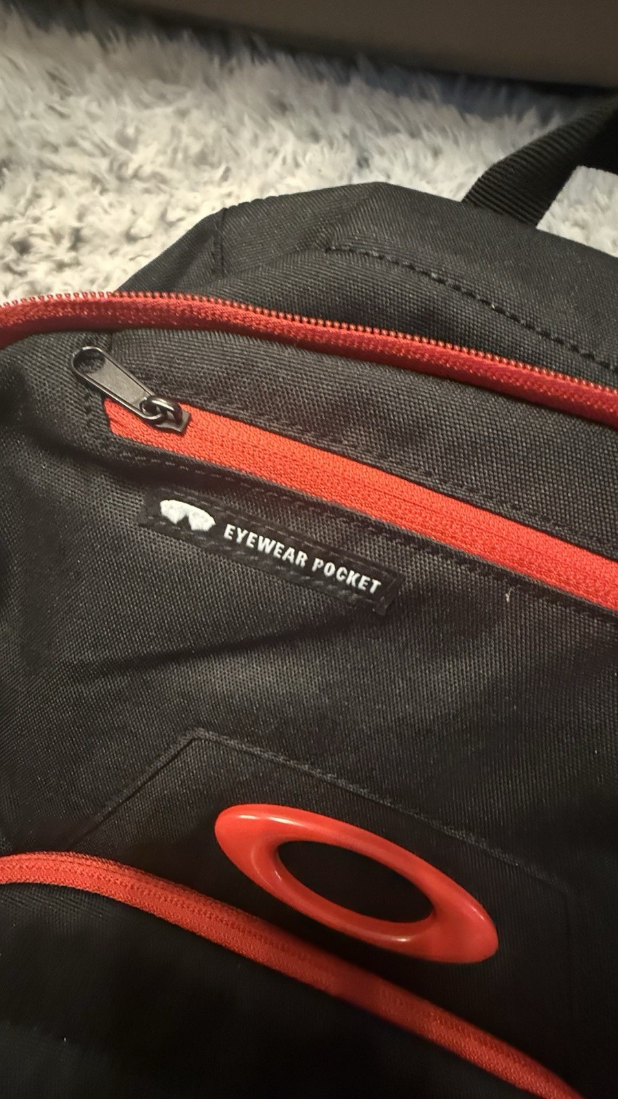 Oakley Black/Red Backpack Zip Closure Adjustable Strap Pockets Double Handles