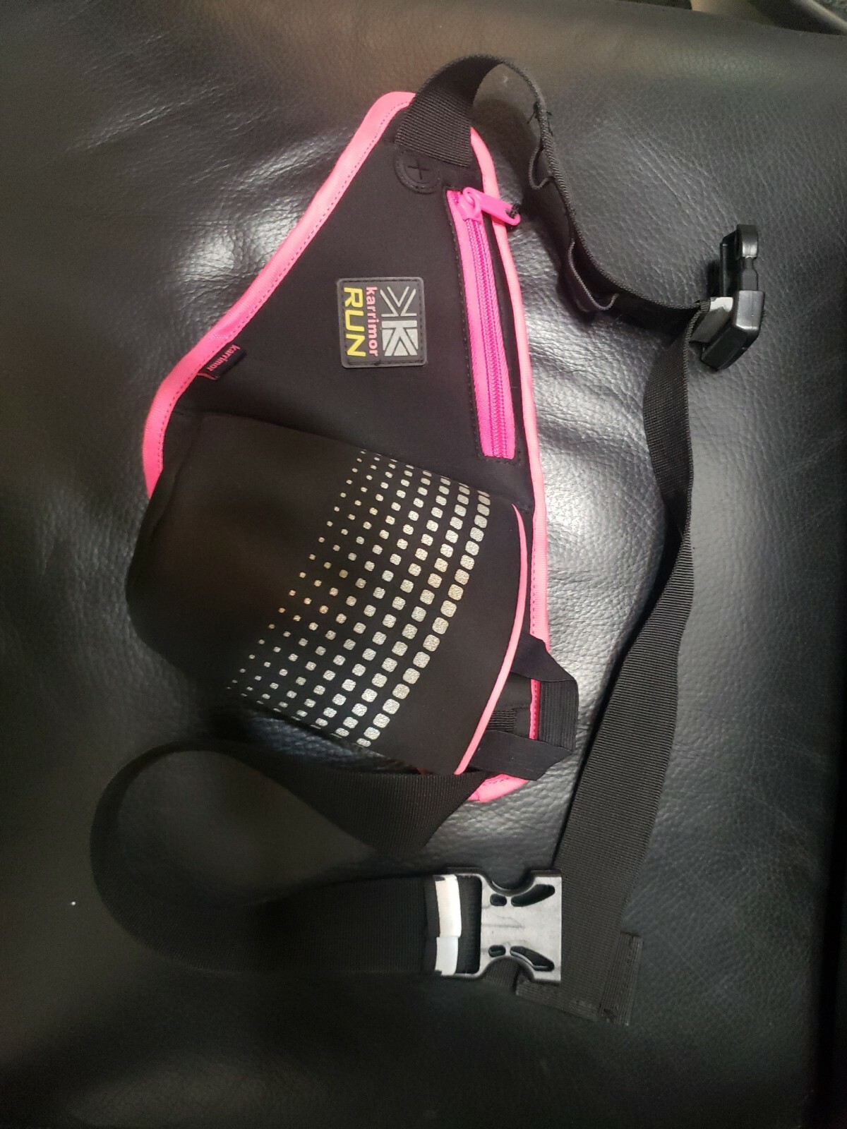 Karrimor Run Hydration Fanny Pack Black pink Bottle Holder Sports Running Hike