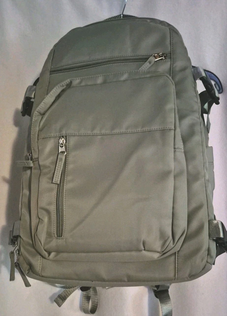Travel Backpack with Vacuum Bag, 18″ H Seal Compression Air Vac Back Pack Padded