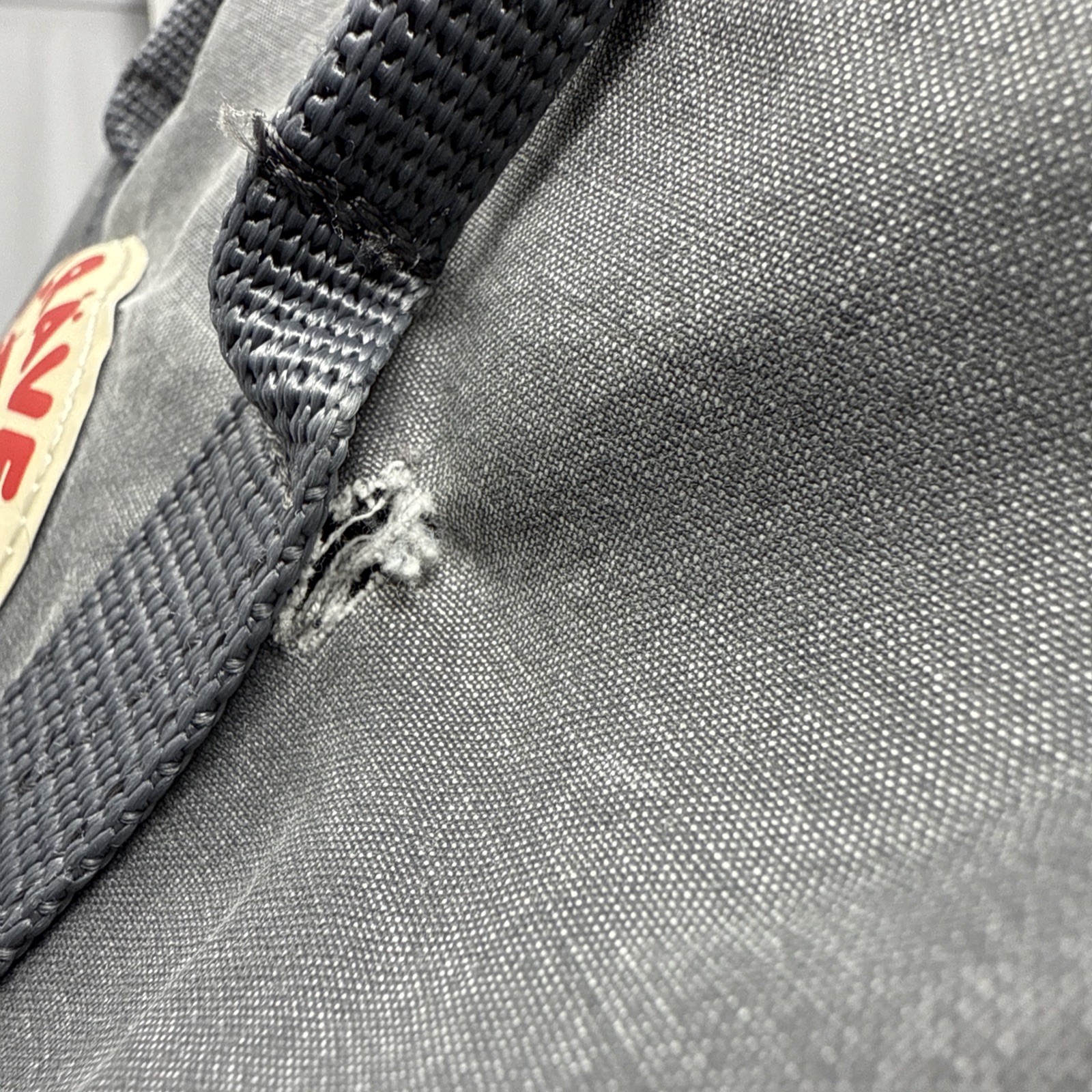 Fjallraven Kanken Backpack Graphite Grey Water Resistant Daypack 16L 23510