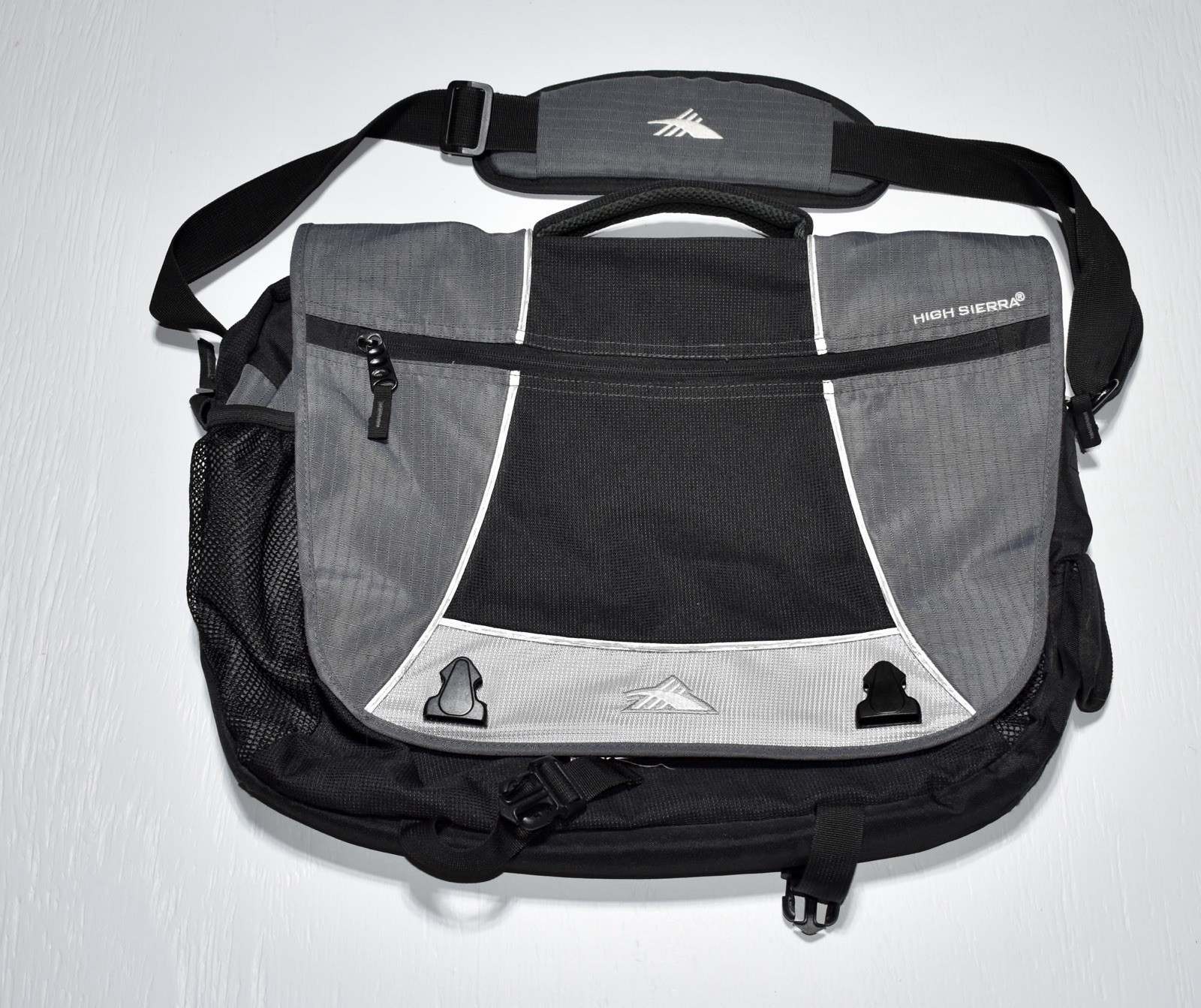 High Sierra Shoulder Messenger Laptop Bag Tank Pack Charcoal Black Gray
