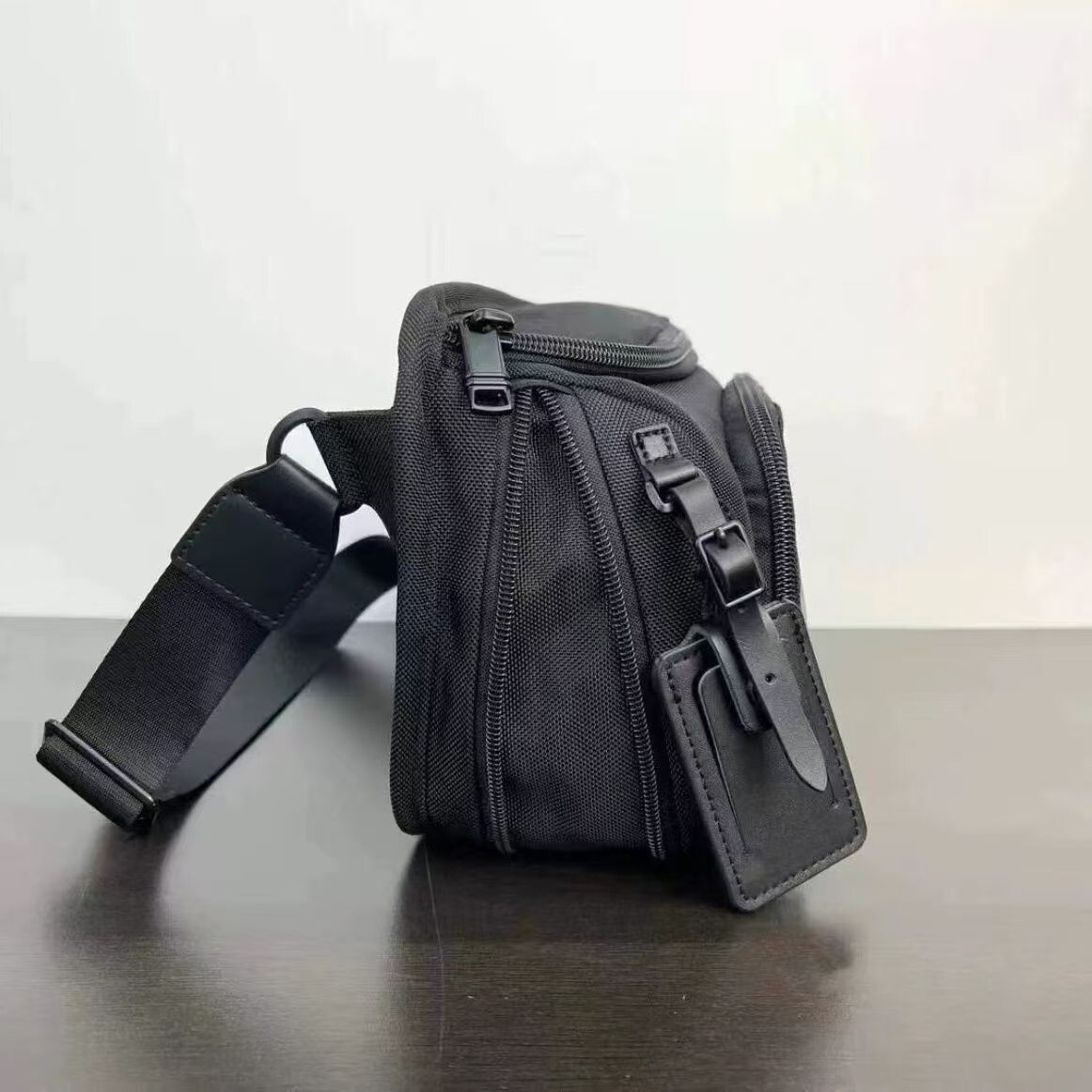 TUMI Clutch Bag 2203714 Black Men’s Bag Business Travel 32*18.5*5 UNUSED