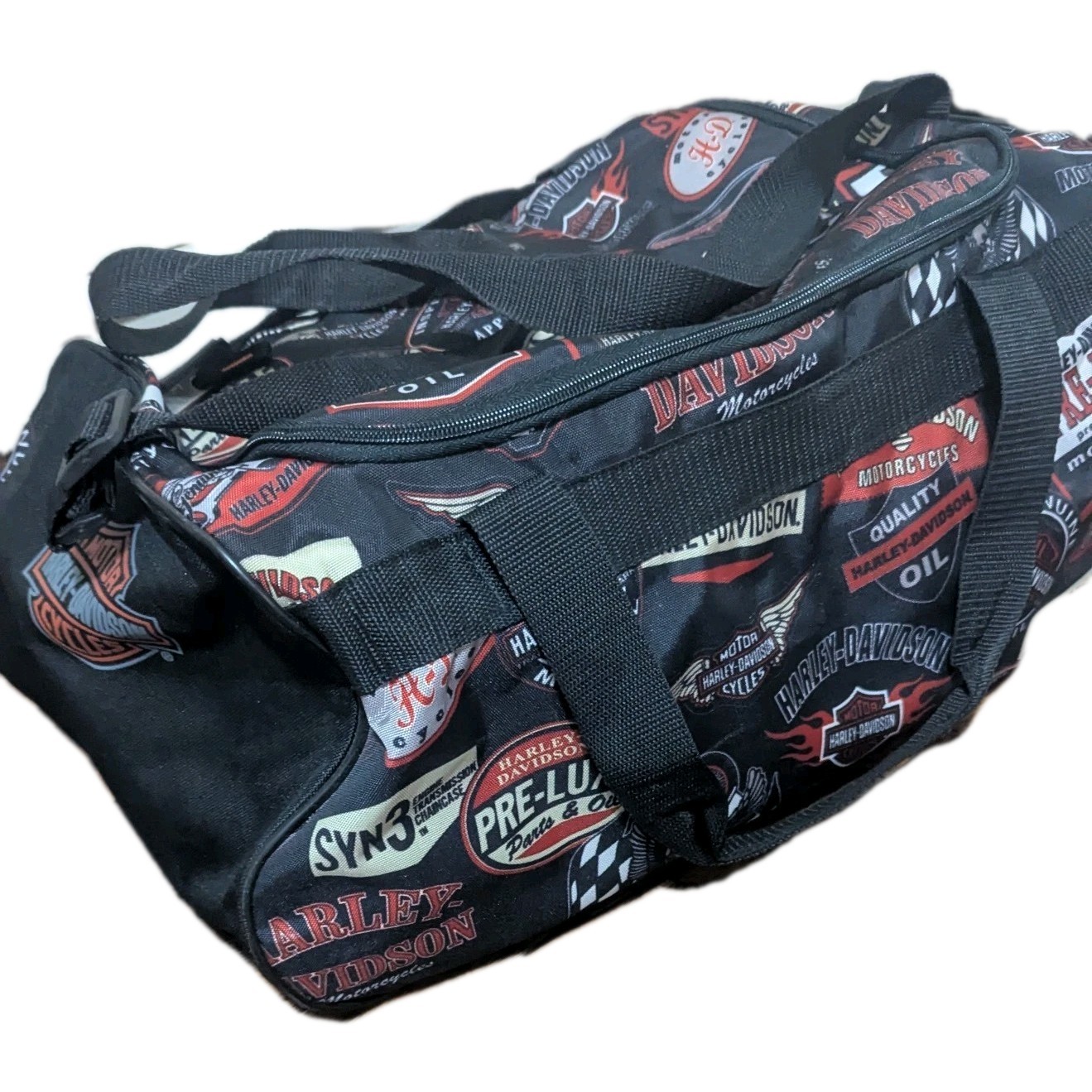 Harley-Davidson Duffel Gym Bag 20″ L x 10″ W Logo Design Shoulder Strap, Handle