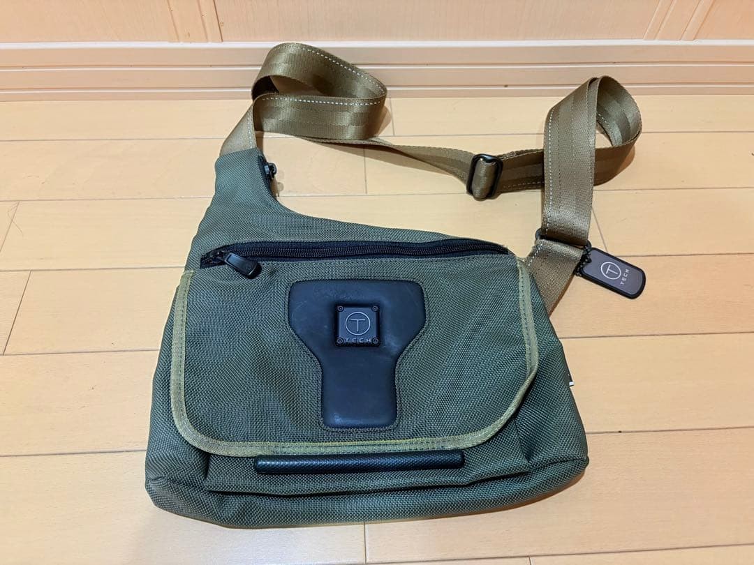 TUMI T-TECH Body Bag Khaki