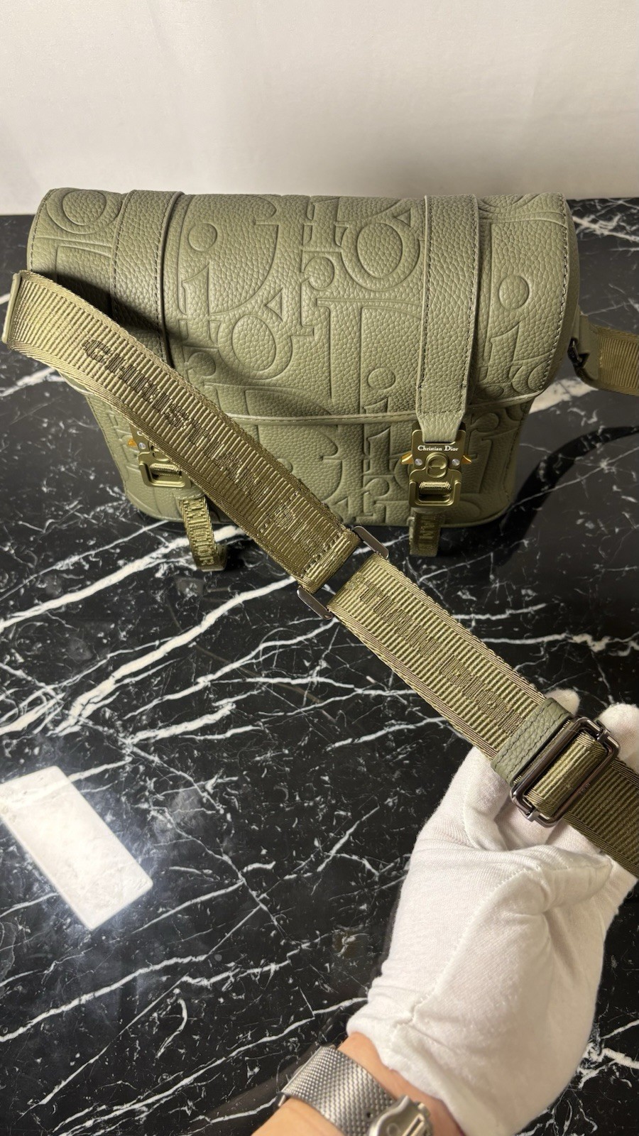 Authentic DIOR Green Gravity Grained Calf Leather Hit The Road Messenger Bag