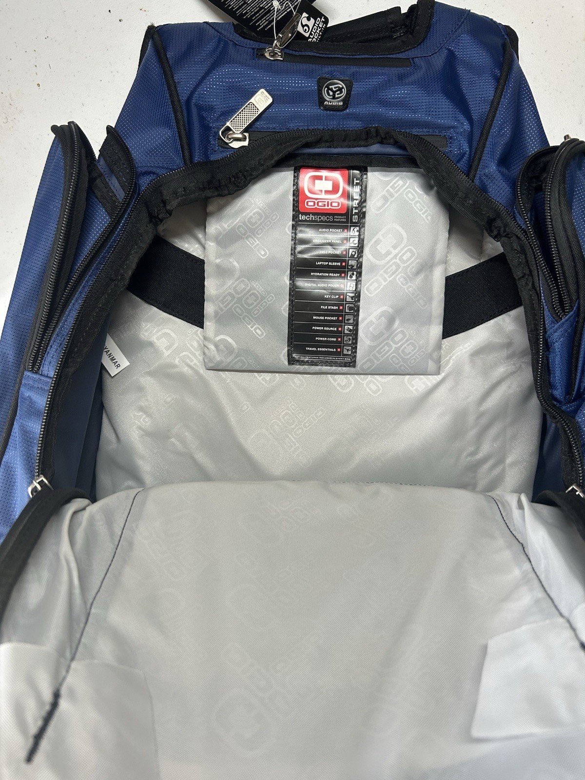 NWT OGIO Metro Laptop Backpack Blue Tech Organizer Travel Pack Fits 15″ Laptop
