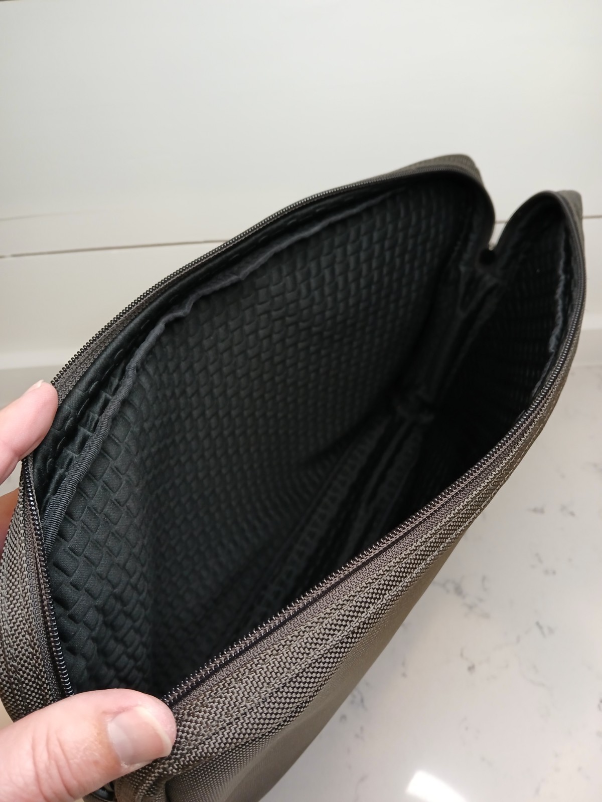 TUMI Laptop Bag Padded Computer Cover Protective Case Sleeve Ballistic 15″ Black