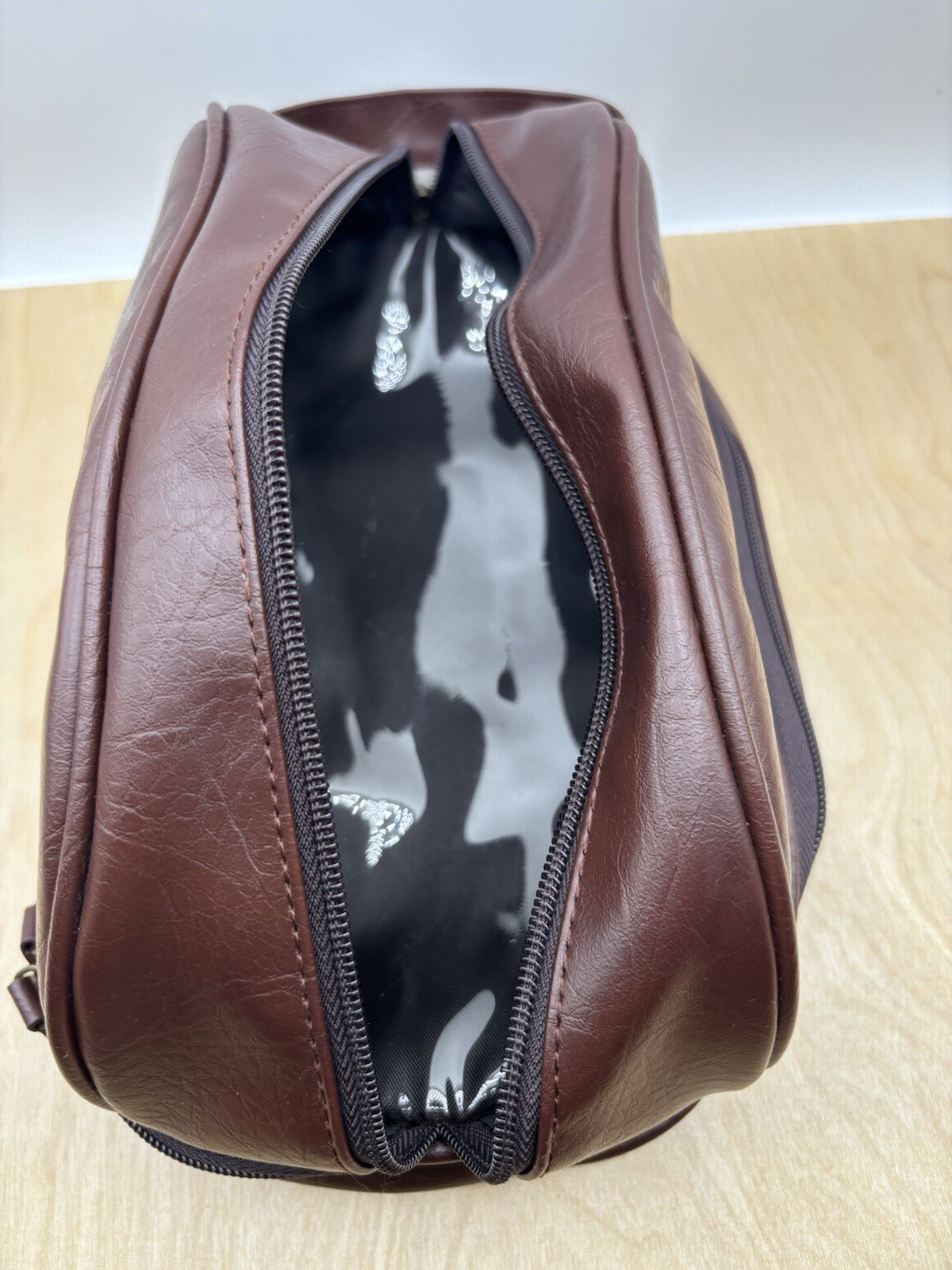 Perry Ellis Portfolio Men’s Essential Bag Toiletry Shave Brown 10”x5”