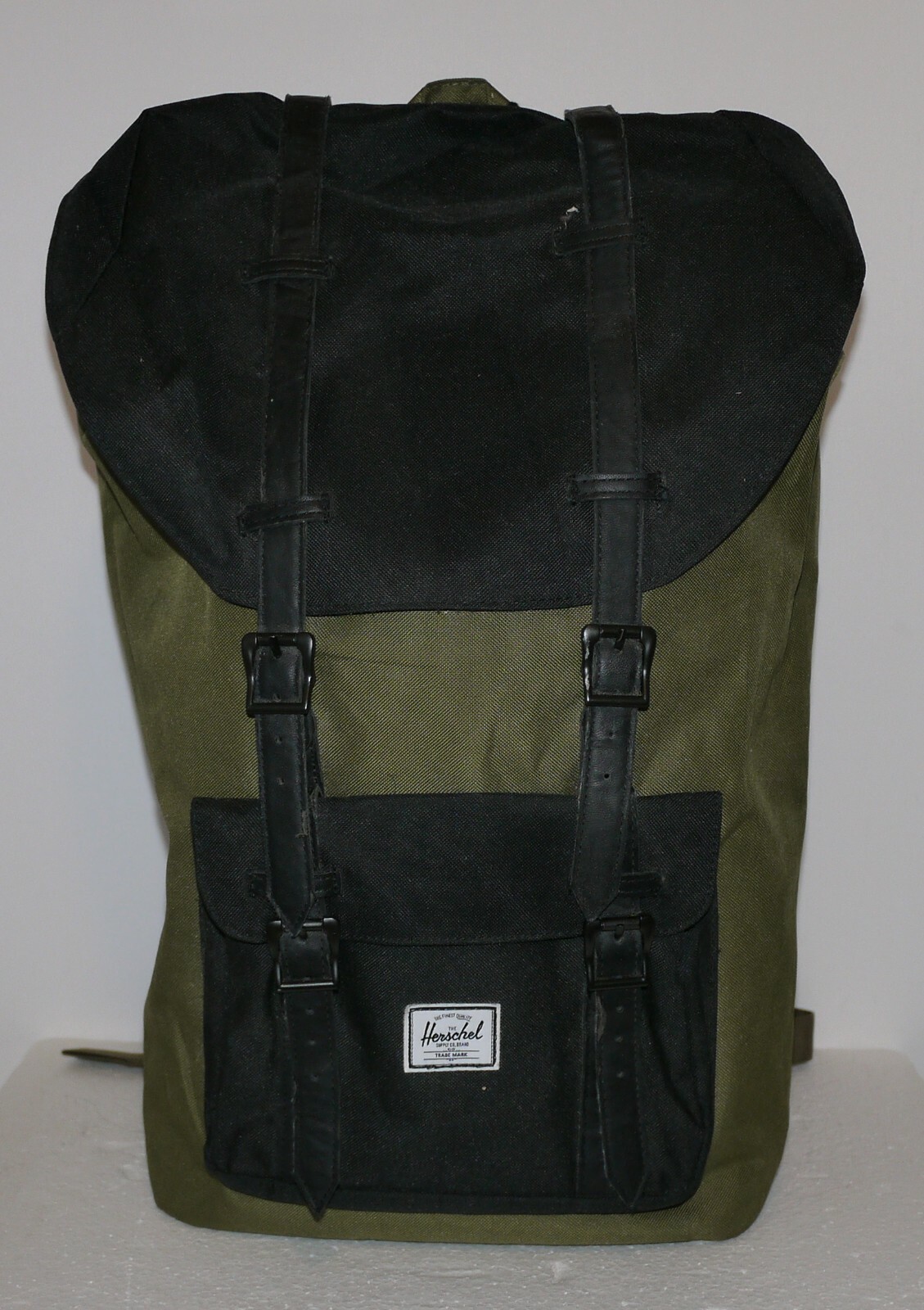 HERSCHEL SUPPLY LITTLE AMERICA 23.5L (GREEN/BLACK) CANVAS BACKPACK NEW w/TAG!!