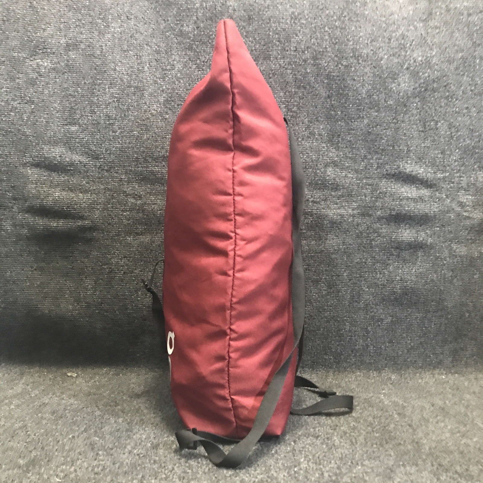 On Cloud Ambassador Maroon/Black Running Backpack Sack Run Bag w/ Front Logo