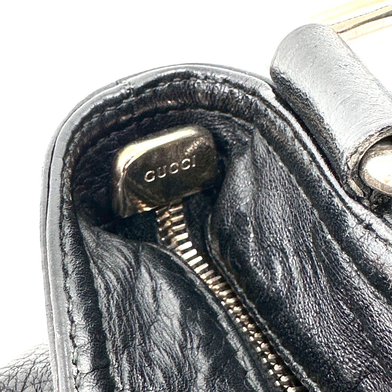 GUCCI Guccissima Messenger Bag Shoulder Bag GG Leather Black Authentic