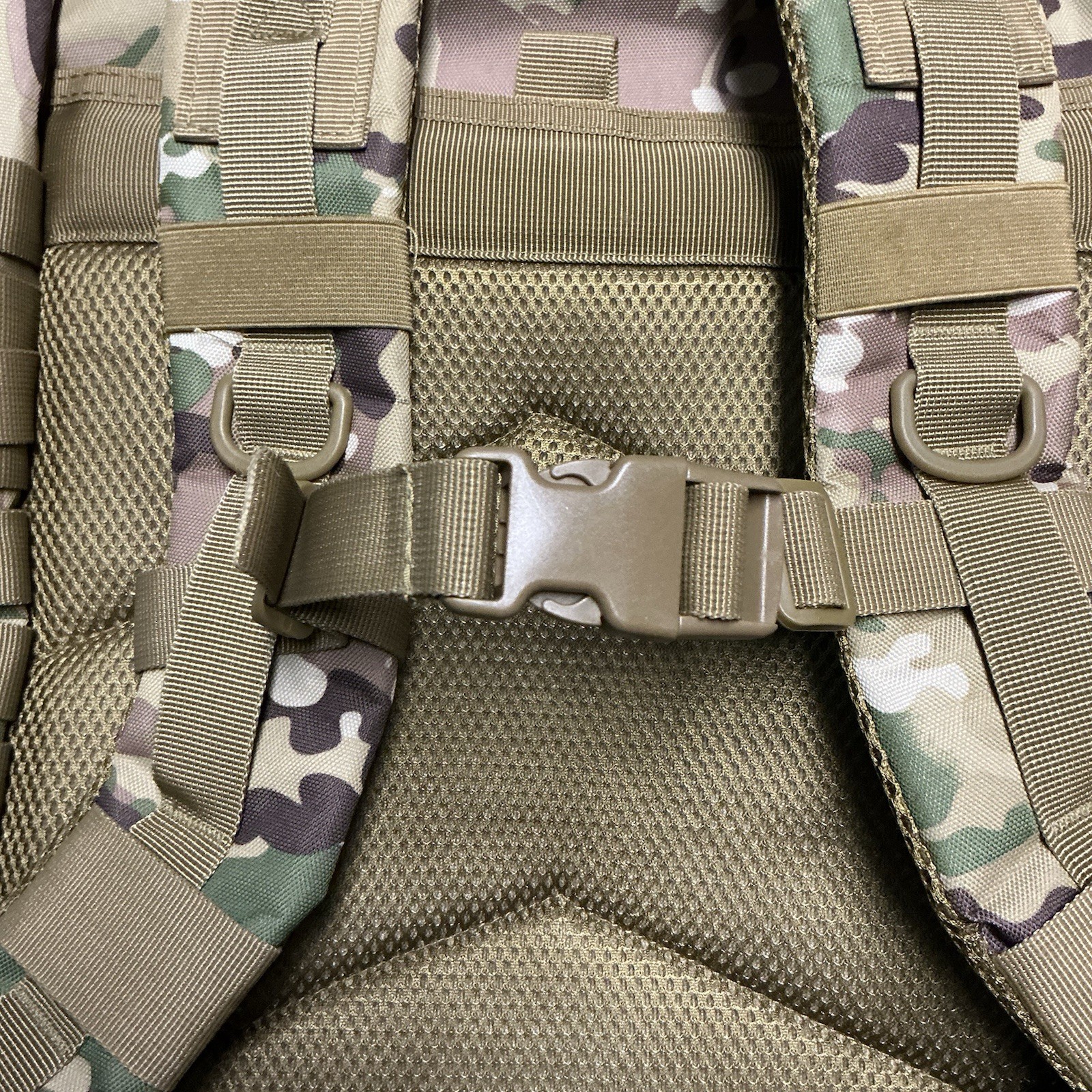 New Unbranded Large 14×19 Camo Backpack, Multiple Pockets