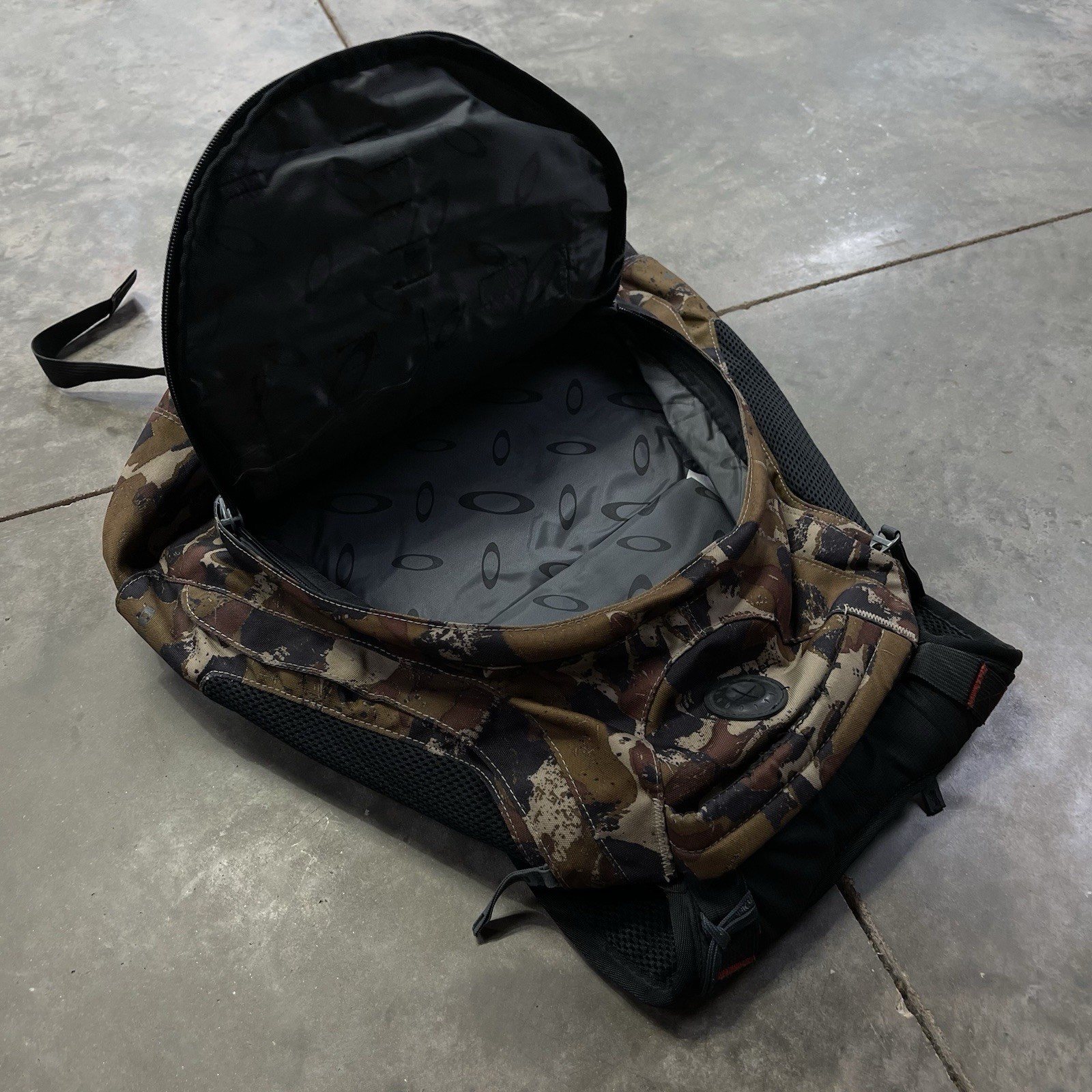 Vintage Oakley Camo Backpack Tactical Gear Software 2000s Rare Military