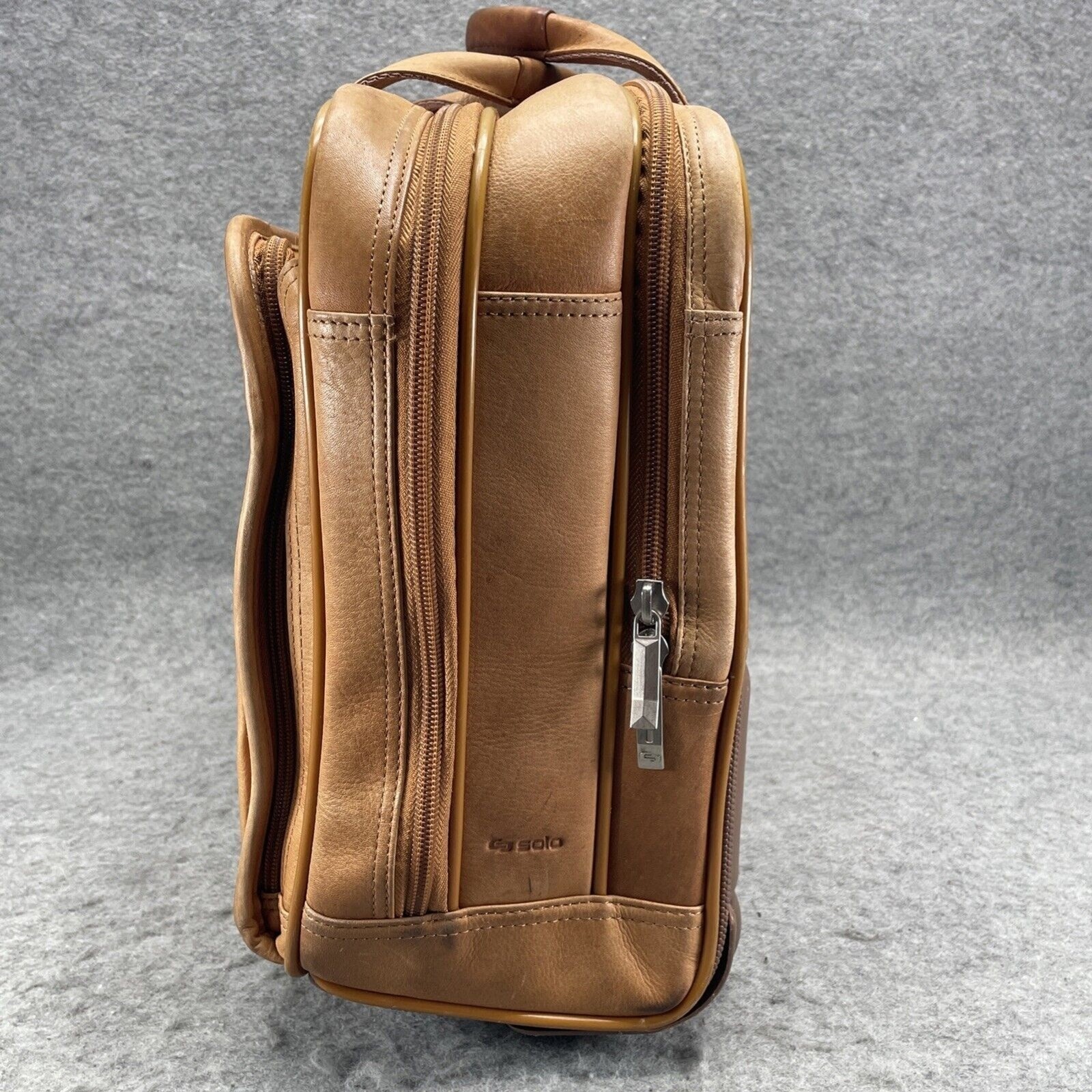 Solo New York Walker Brown Camel Leather Briefcase Laptop Rolling Travel Bag