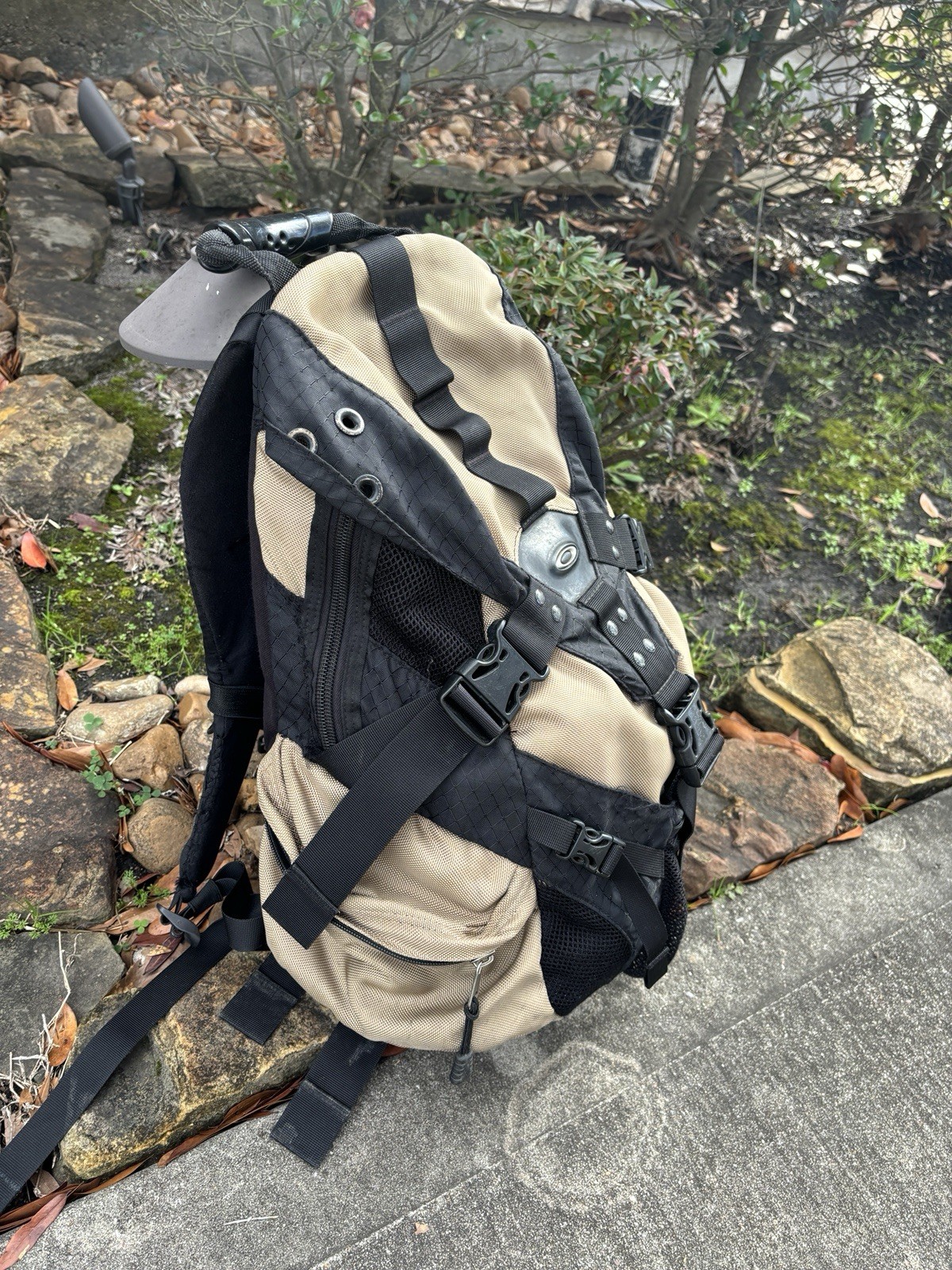 Vintage Y2K Oakley Icon Backpack Desert Tan Black Military Rucksack Camping Bag