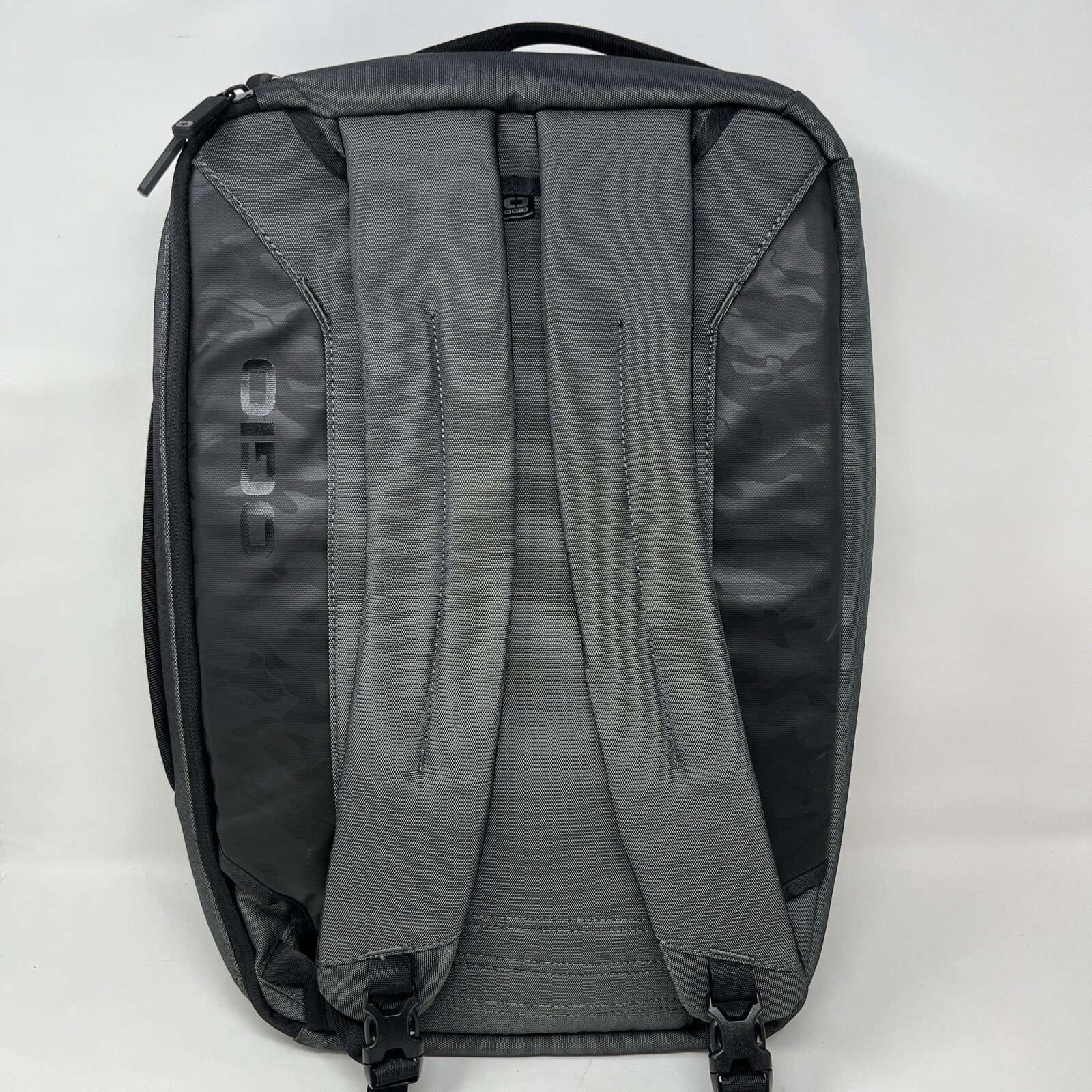 OGIO Convert Pack 91005 Tarmac Black w/ Camo Detail – Frontier Embroidered- New!