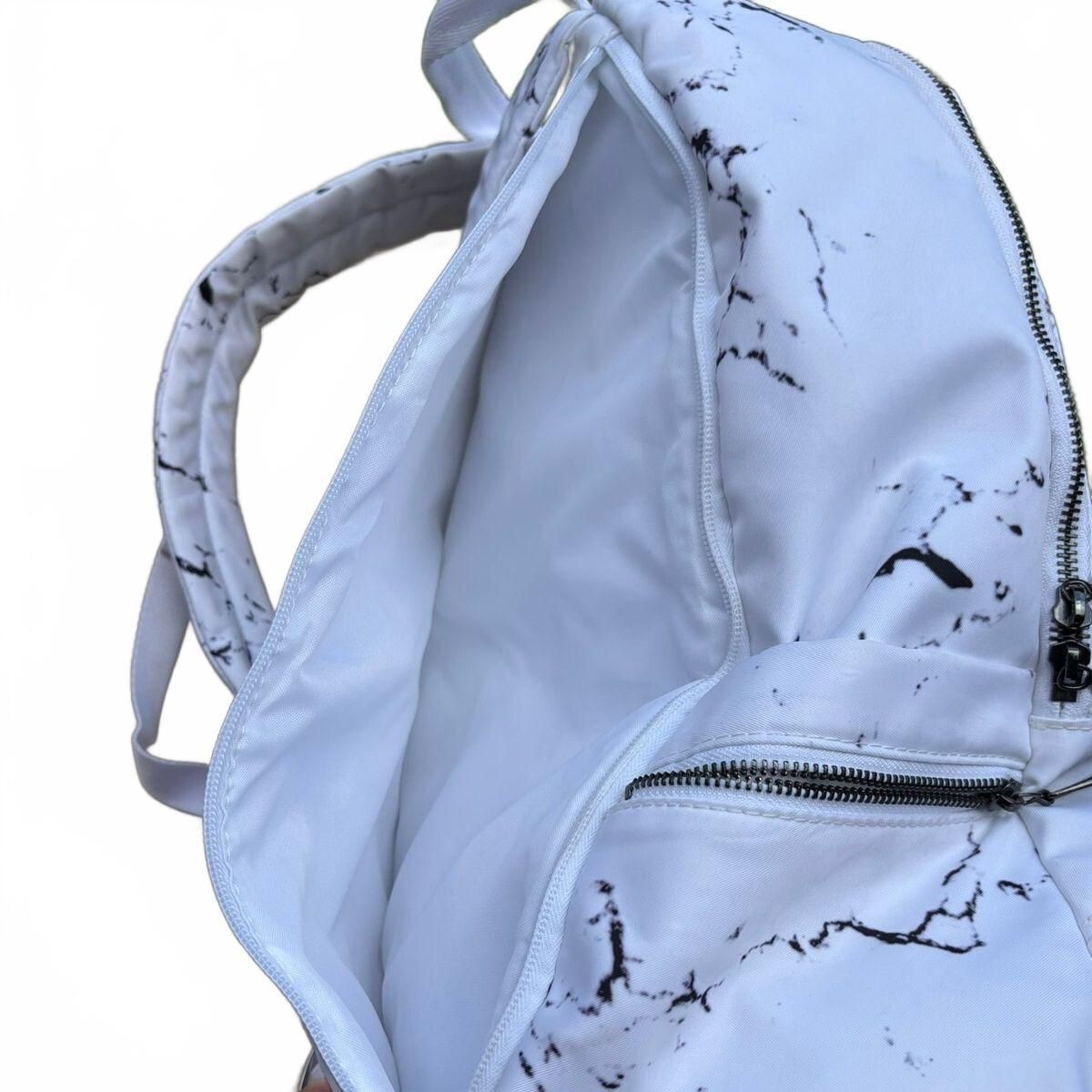 Buffbunny Game Changer Backpack – White Marble / Gunmetal Hardware