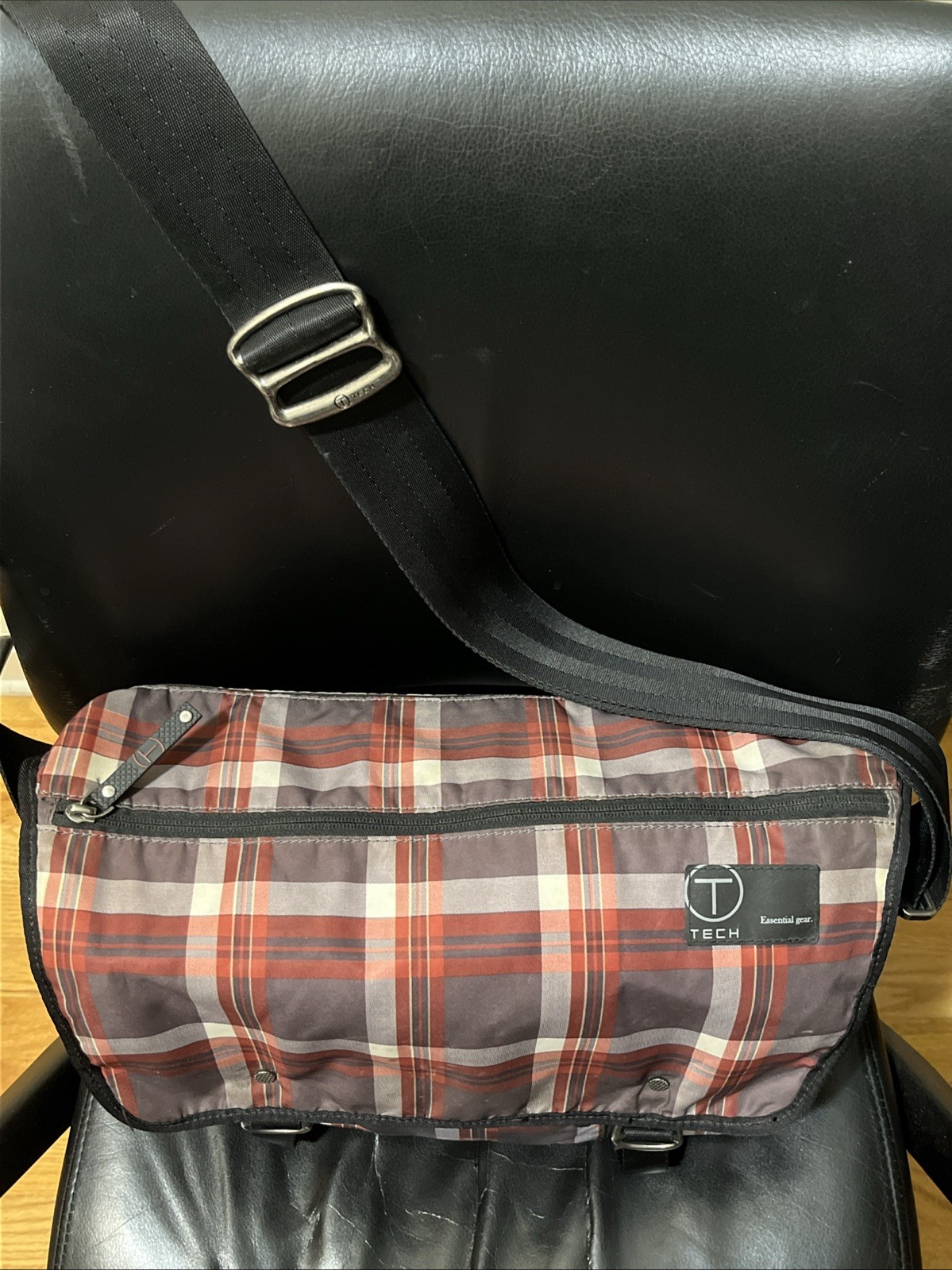 Tumi T-Tech Plaid Nylon Messenger Bag Laptop Bag – Rare!