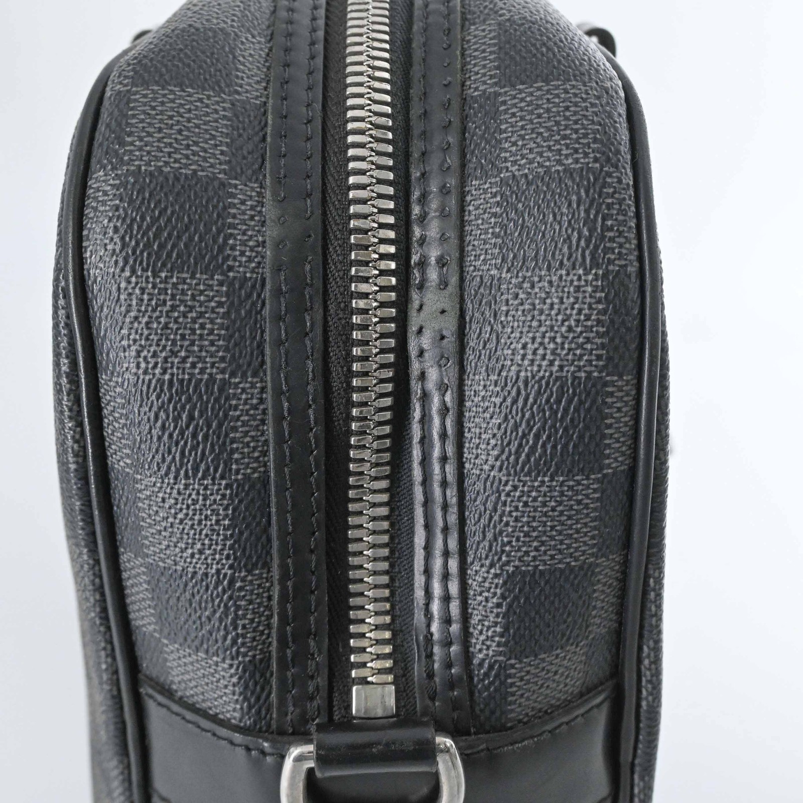 Louis Vuitton Damier Graphite Document Bag Business Briefcase Leather Black