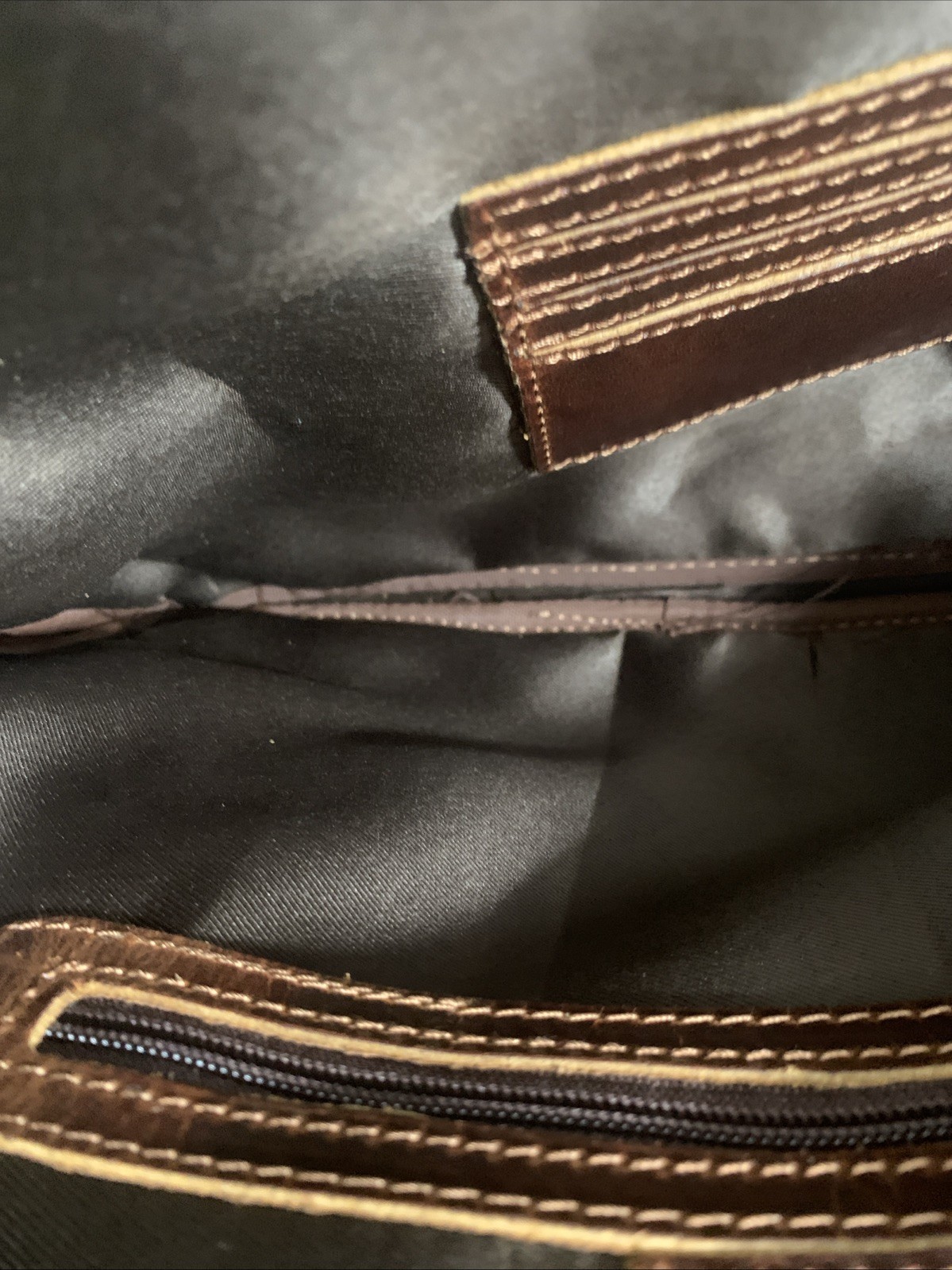 Mahetri Tan/Dark Brown Buffalo Leather 16″ Laptop/Messenger Briefcase NEW READ