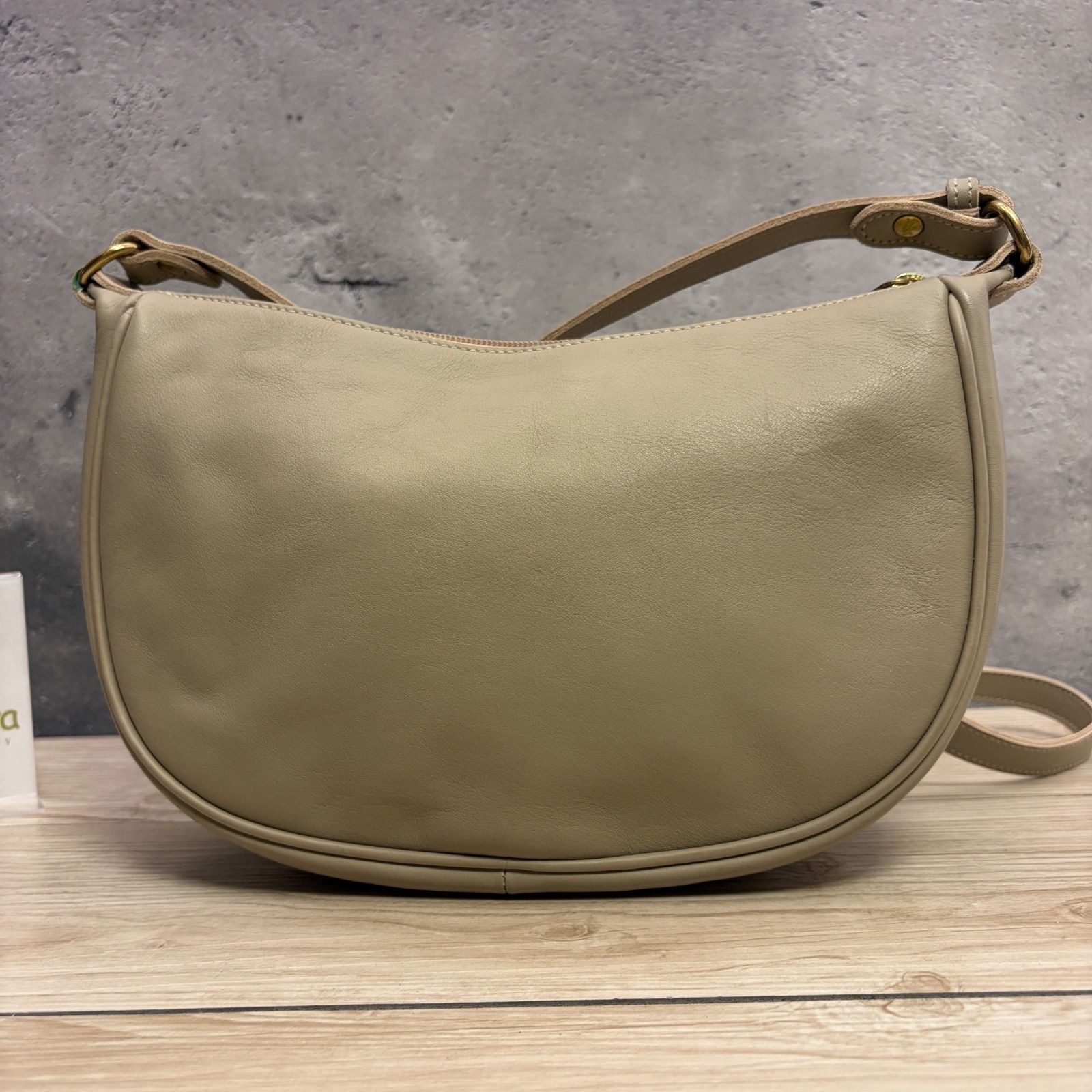 IL BISONTE Half Moon Shoulder Bag Leather Gray Beige Pre-owned Authentic