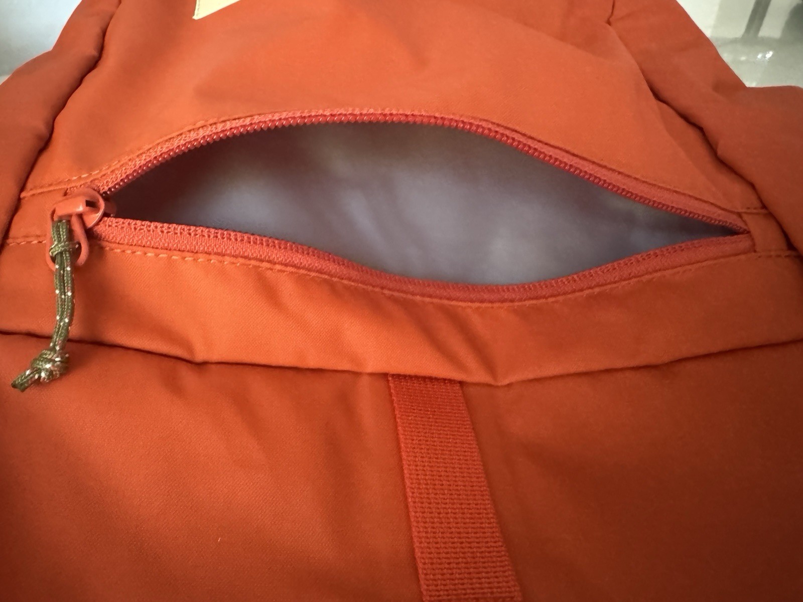 Fjallraven High Coast Foldsack 24 Backpack – Rowan Red – New