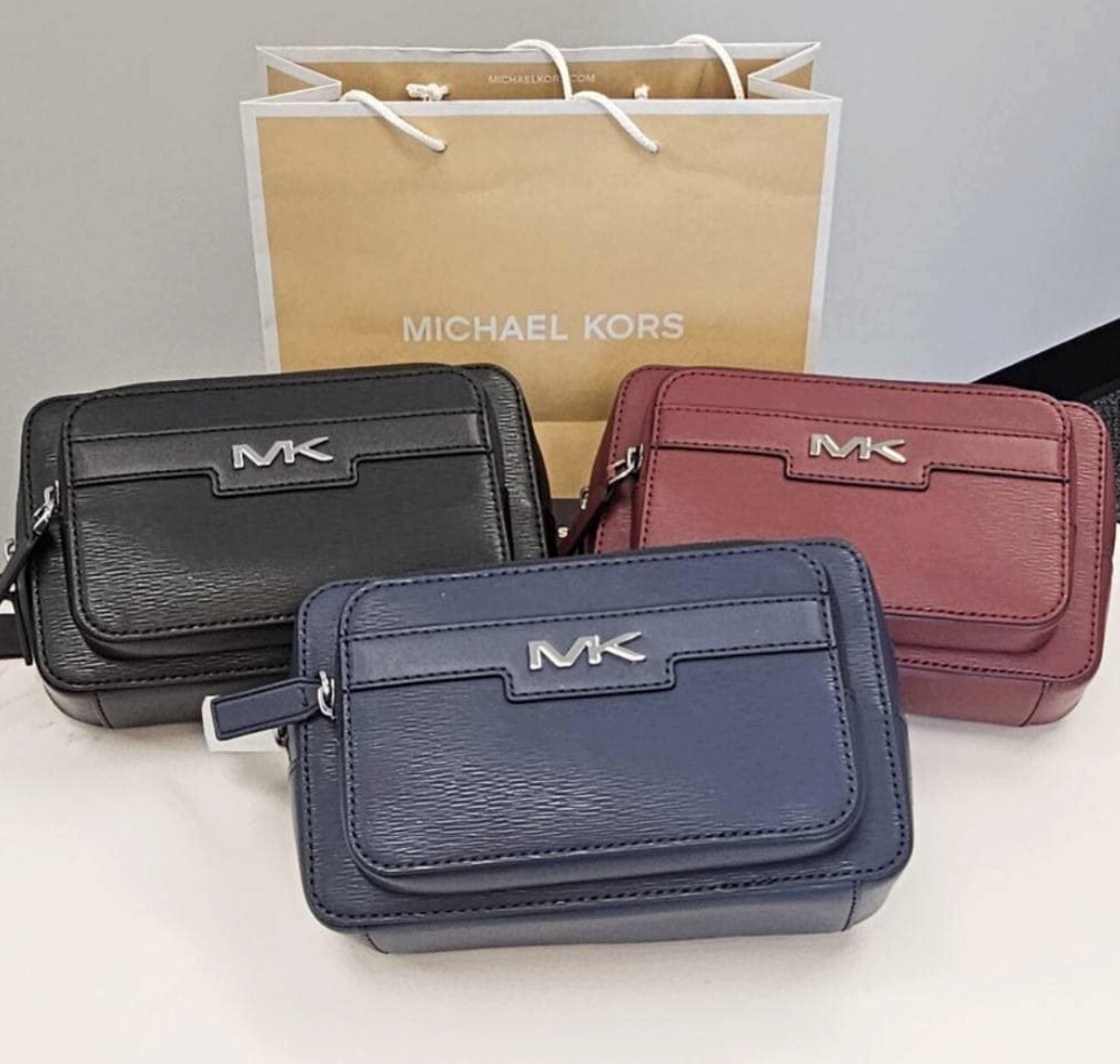 Brand-New Michael Kors Cooper Sling Pack, 37H3LCOY7U, Black / Navy / Cherry