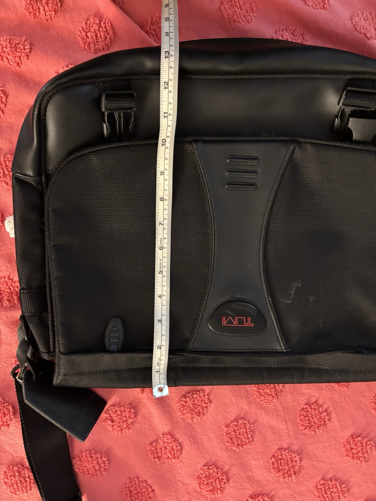 TUMI T2 Black Ballistic Nylon Expandable Messenger Computer Briefcase Bag