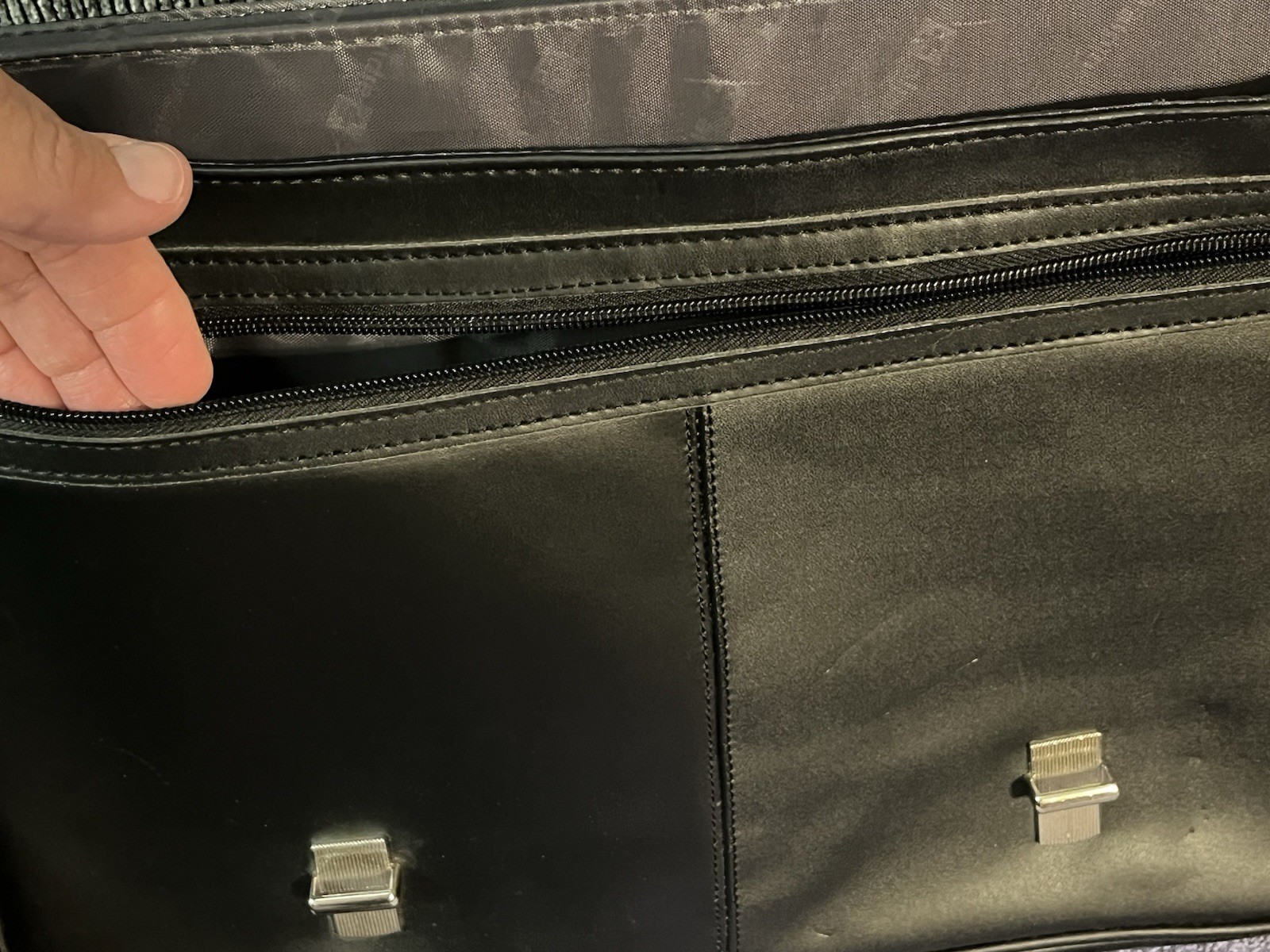 Alpine Swiss All-Leather Men’s Briefcase Laptop Bag with Shoulder Strap Black