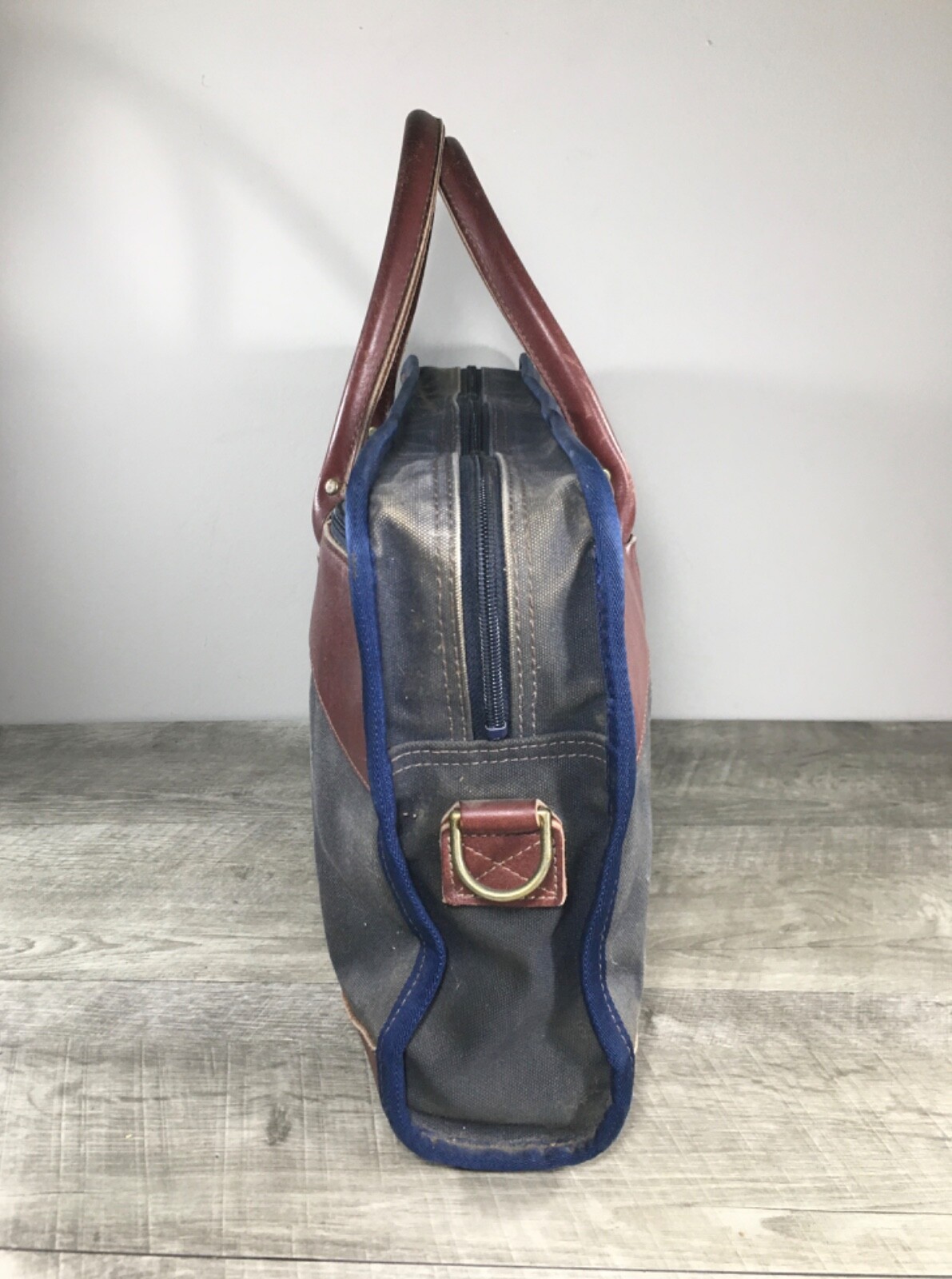 Vtg Wilderness Pride Battenkill Leather Travel Messenger Attache Top Handle Bag