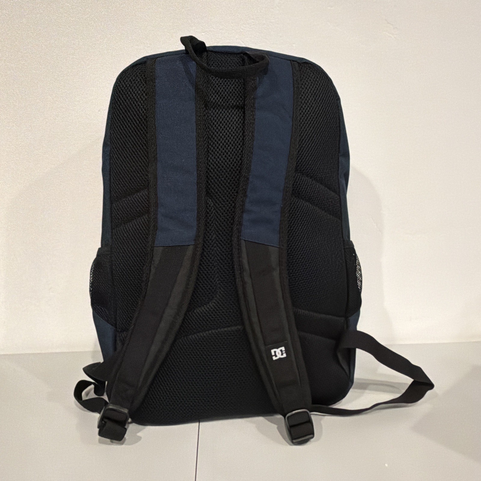DC Shoes Large Blue/red Backpack Zip & Buckle Adjustable Straps Pockets