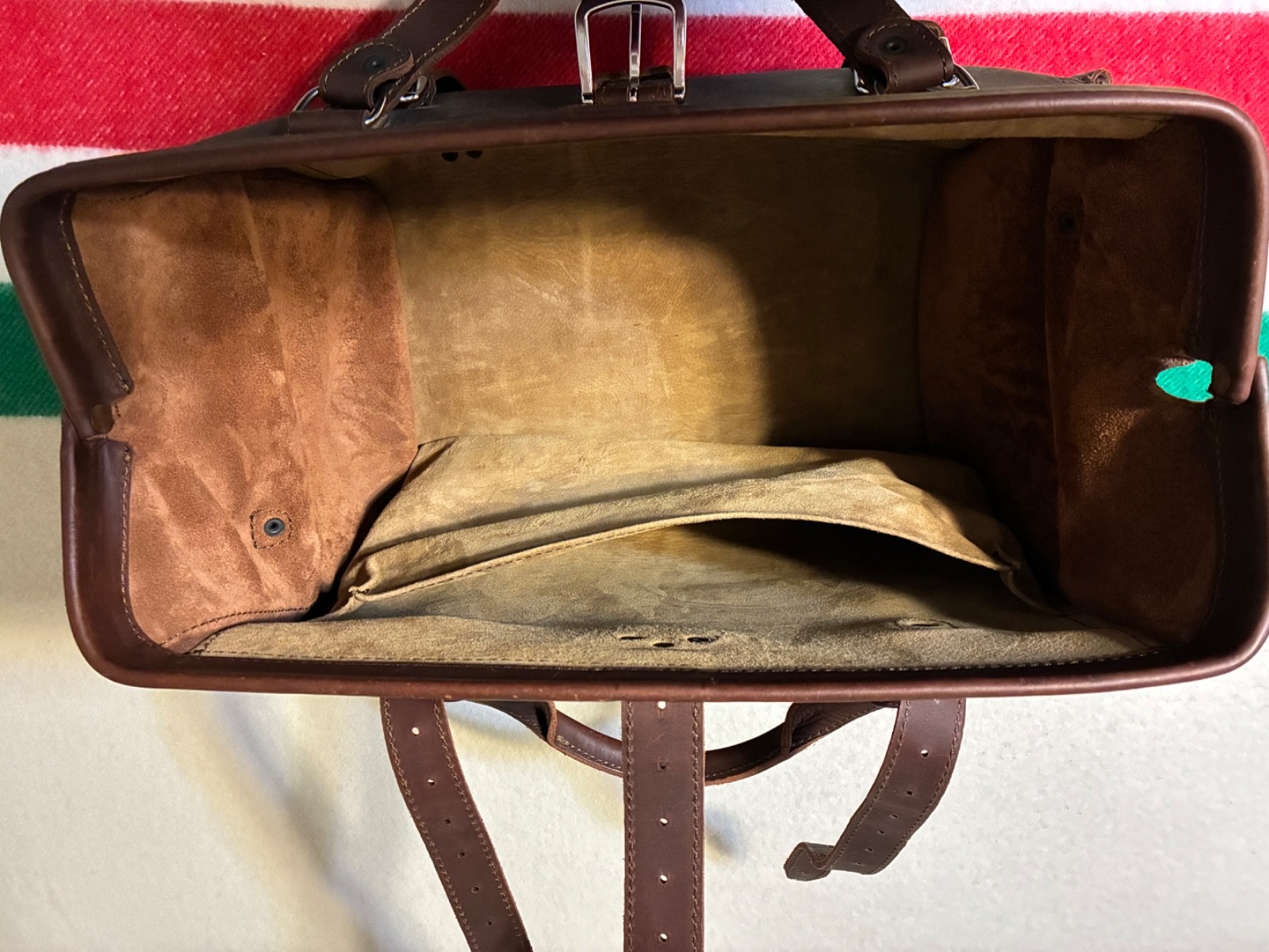 Used Saddleback Leather Doctor Bag – Discontinued Model – Chestnut