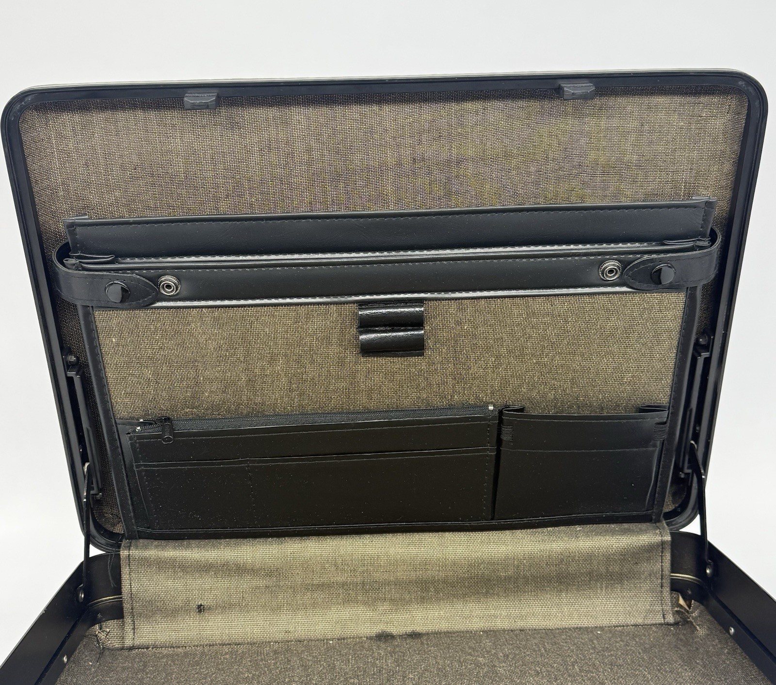 VTG Greyhound Combination Hard Shell Attache Brief Case 17x12x4″ Brown