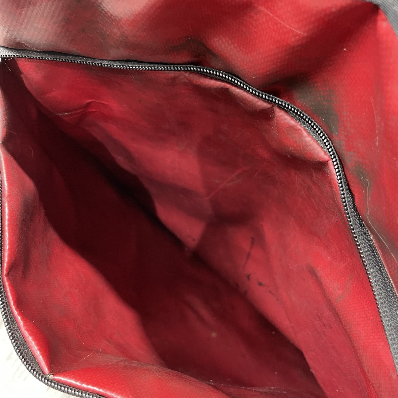 Chrome Industries Messenger Bag Red Buckle Shoulder Bike Bag Embroidered RARE