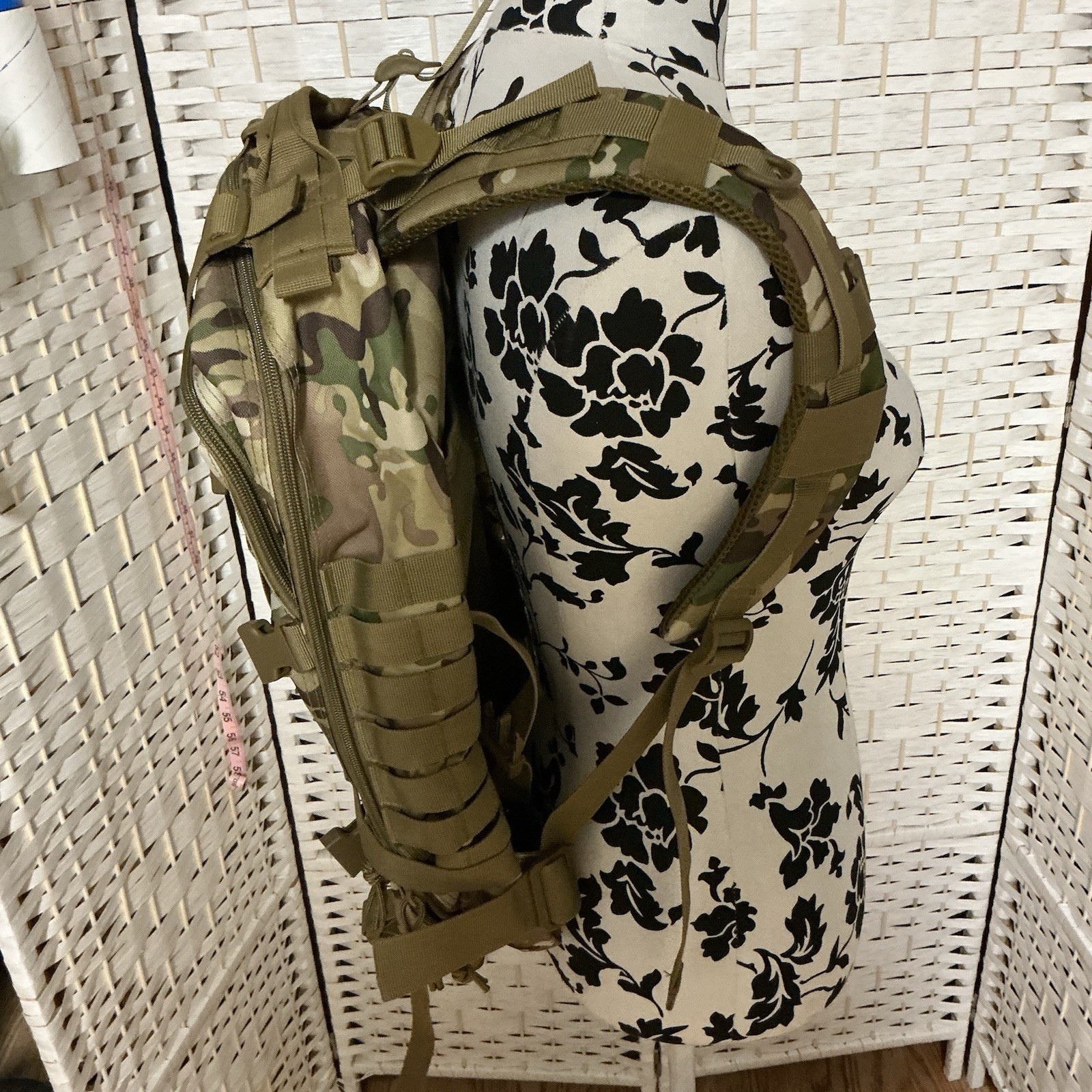 New Unbranded Large 14×19 Camo Backpack, Multiple Pockets