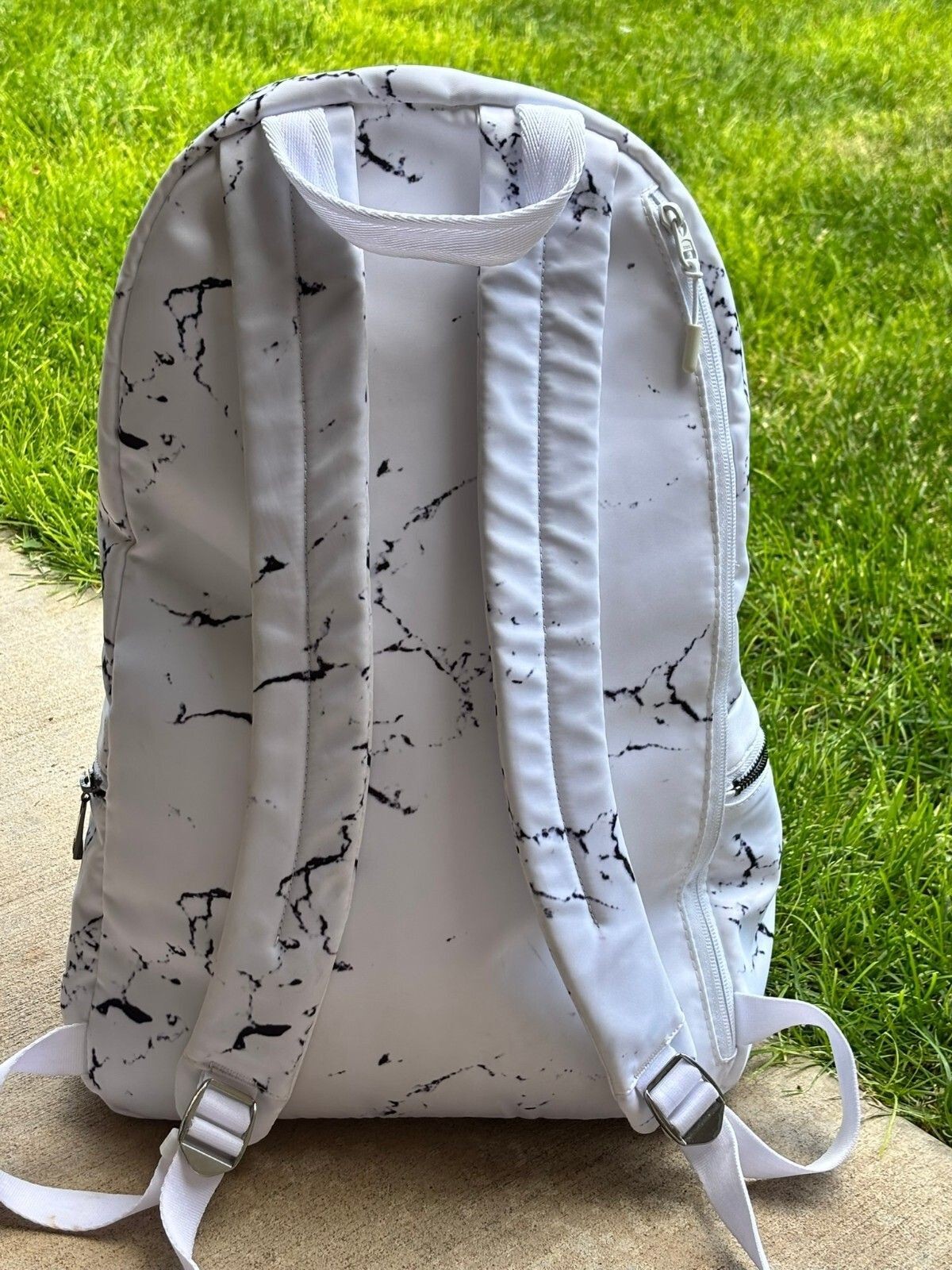 Buffbunny Game Changer Backpack – White Marble / Gunmetal Hardware